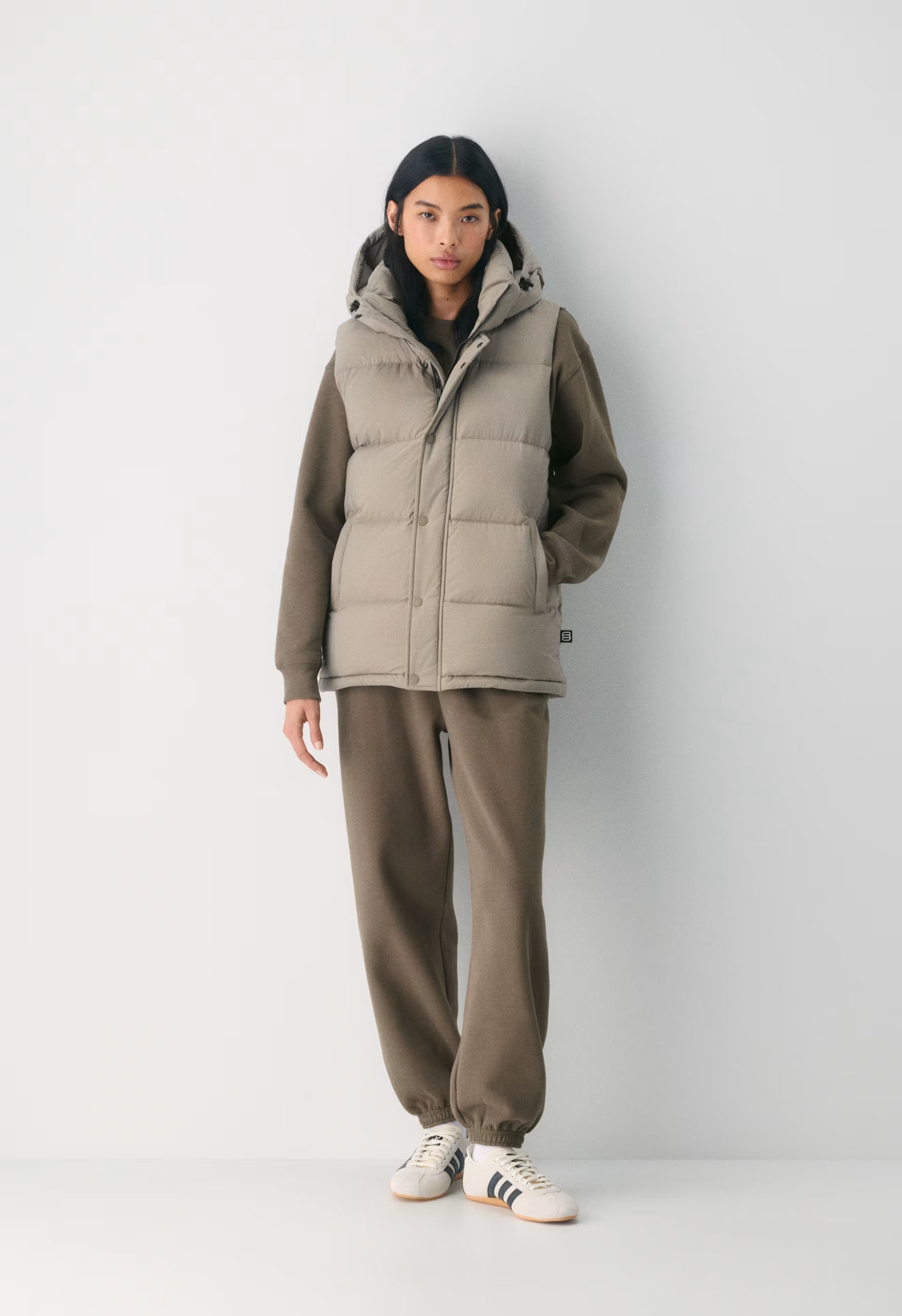 The SuperPuff™ LoHip Vest - cliMATTE™ - MODERN TAUPE