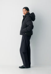 The Super Puff™ Shorty - cliMATTE™ - BLACK/SHINY GOLD