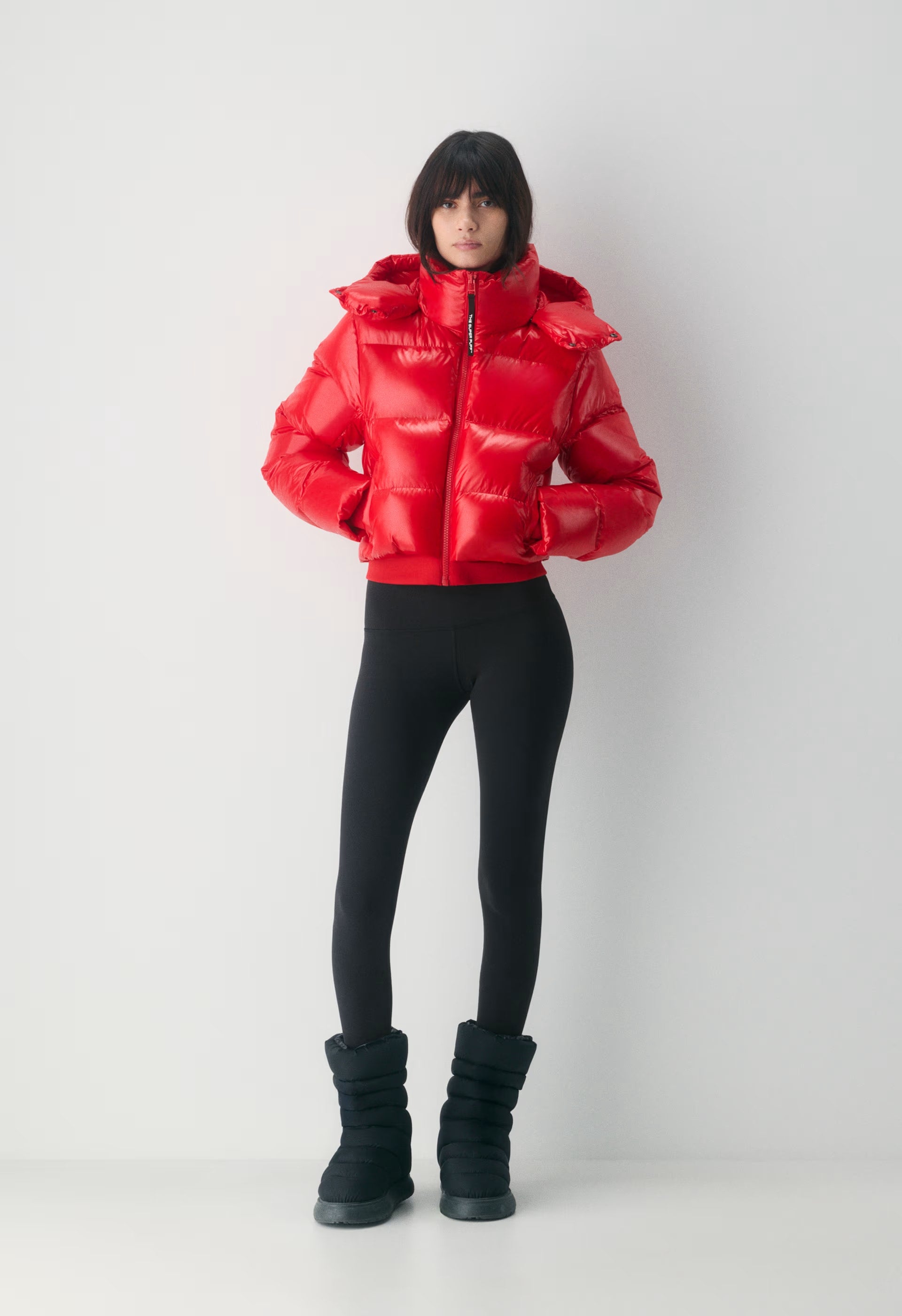 The Super Resort Puff™ - Hi-Gloss - FLASHING RED