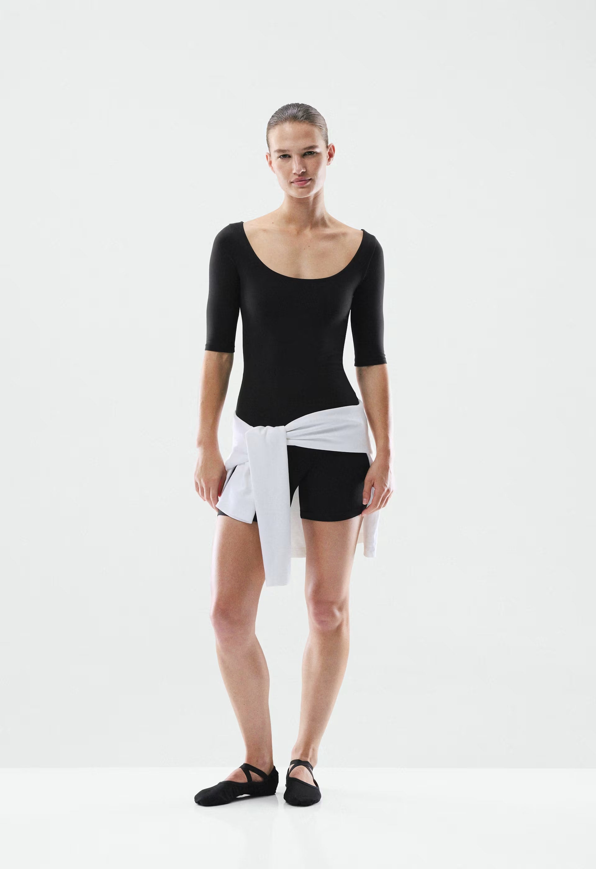 BUTTER Essential 3/4 Sleeve T-Shirt - BLACK