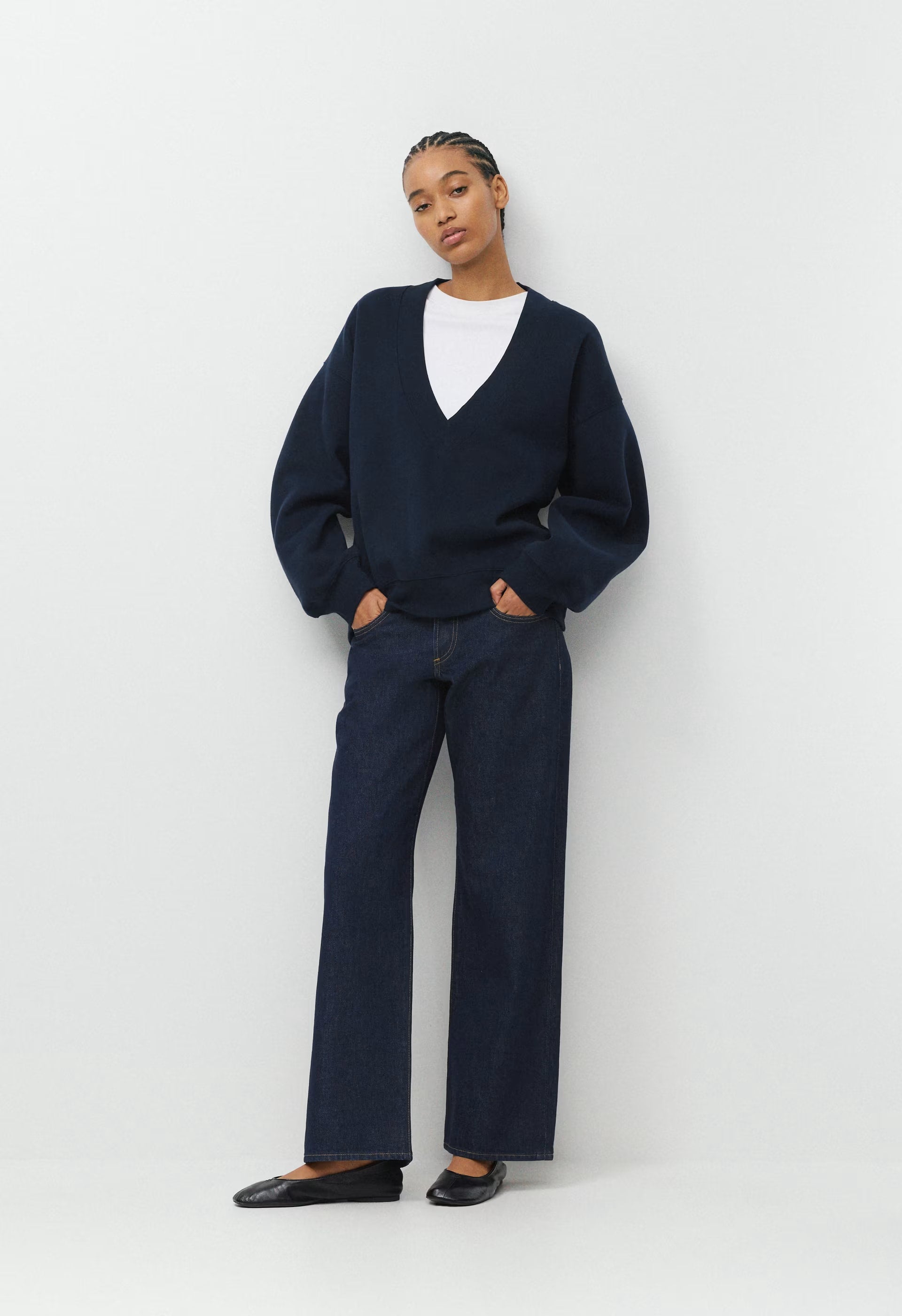 Cozy Sweatfleece Mega V-Neck Sweatshirt - ADMIRAL NAVY