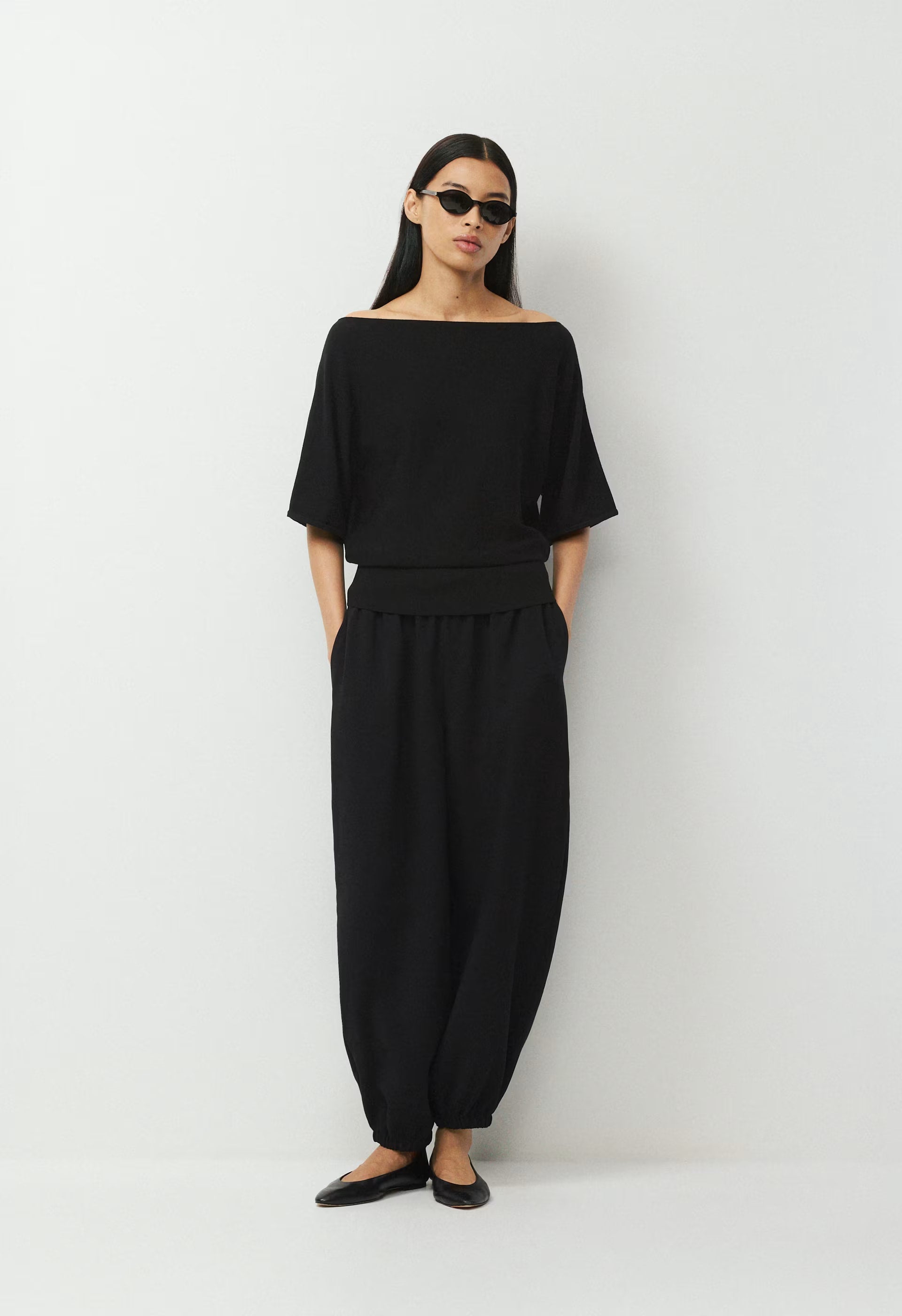 Precedent Sweater - Wonder Yarn - BLACK