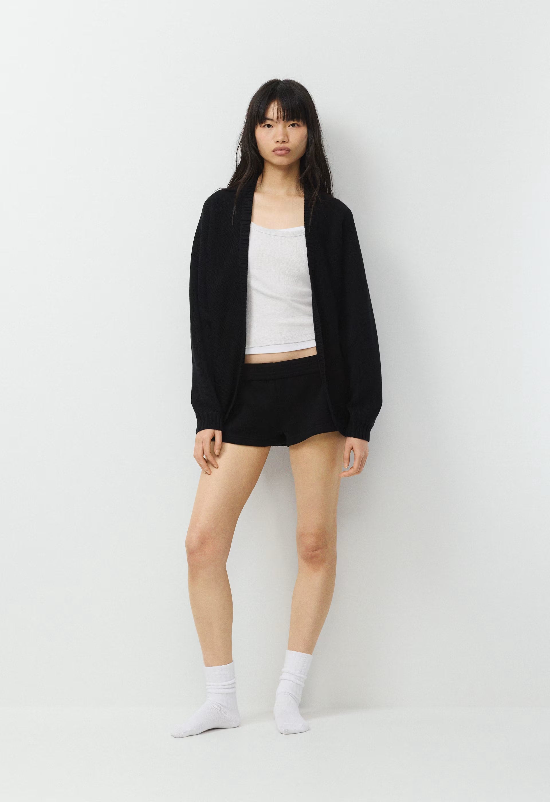 Gramercy Below Bum Shrug - BLACK
