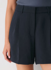 The Effortless Short™ Curve-Fit Mid-Thigh - Crepette™ - DARK NIGHT NAVY