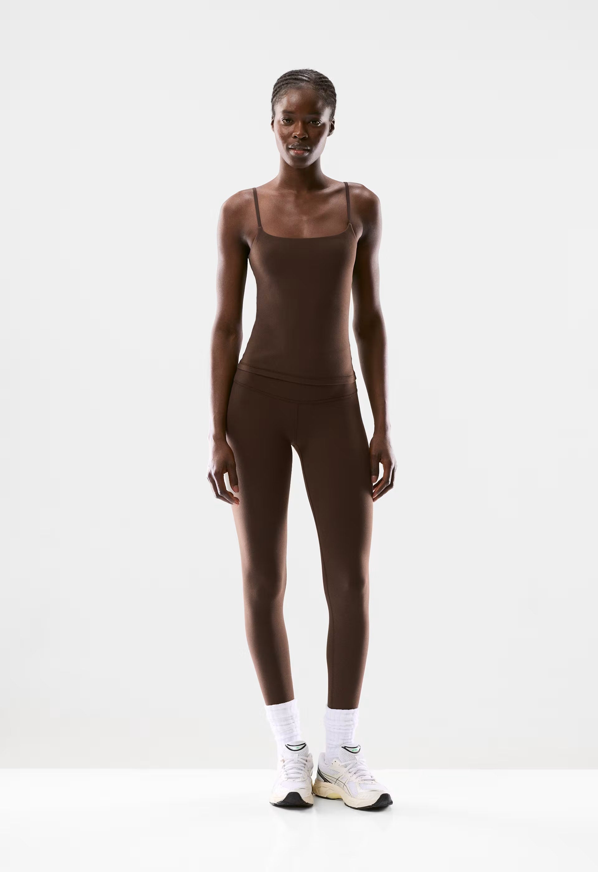 BUTTER Agility Sports Tank - RICH MOCHA BROWN