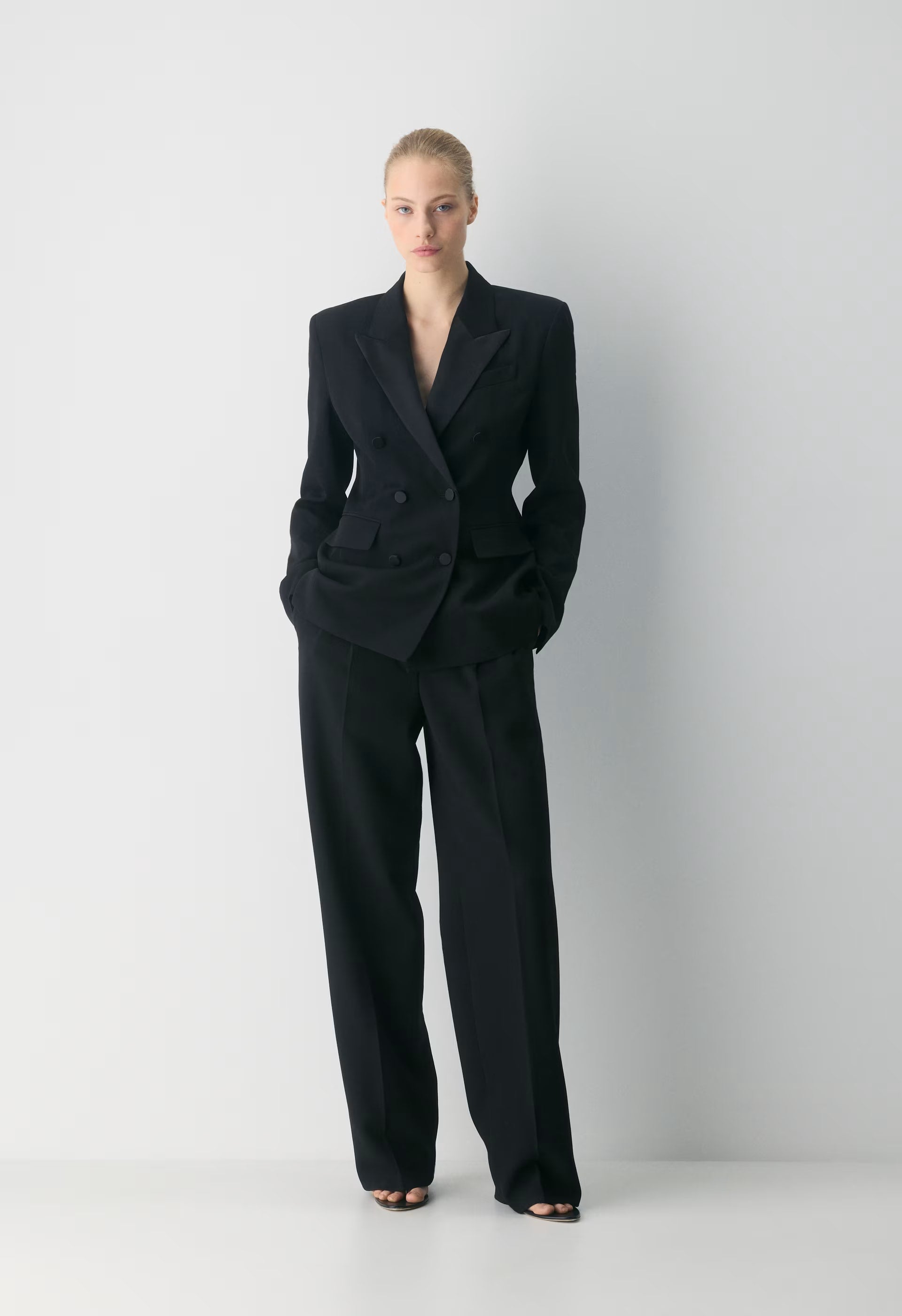 Conservatory Blazer - BLACK