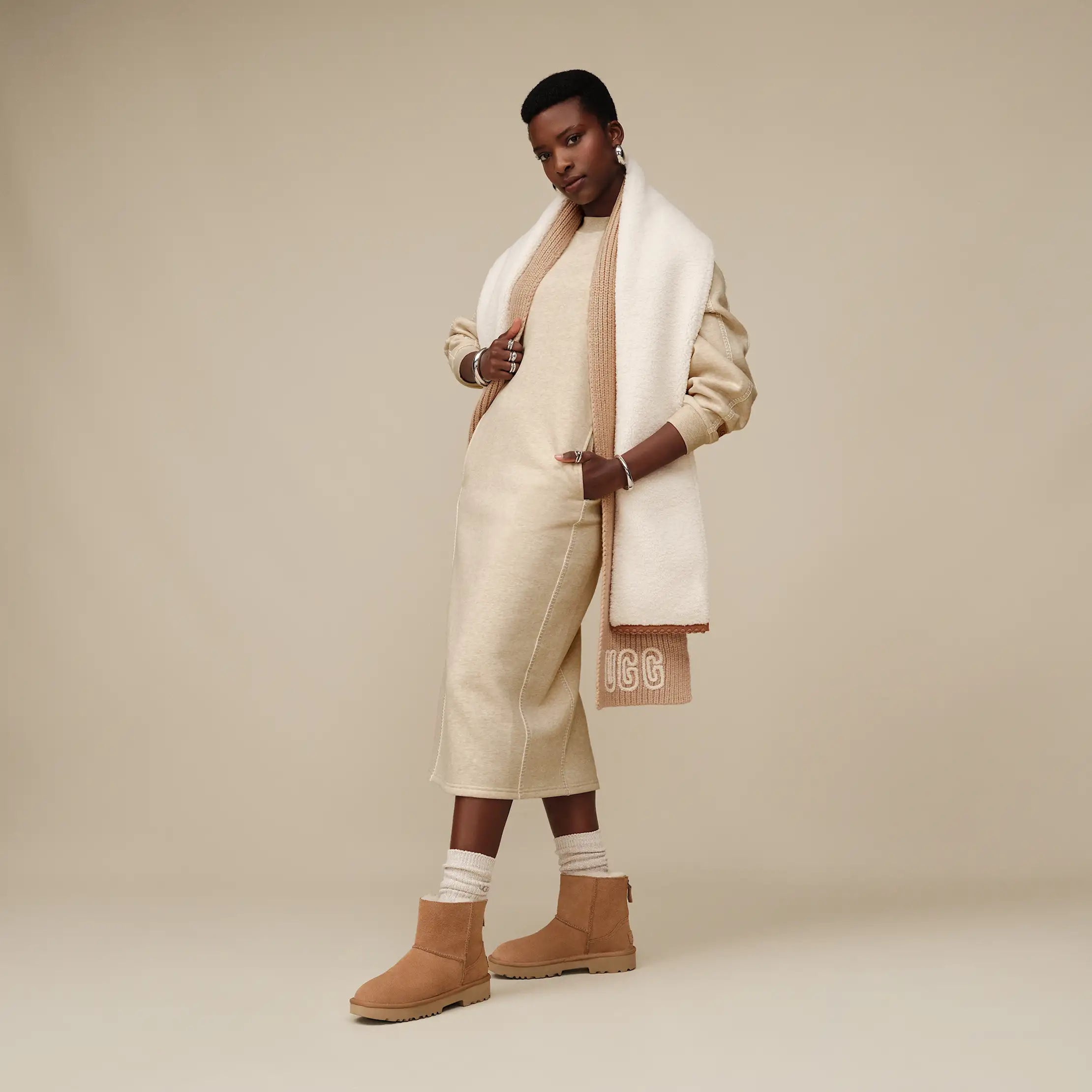 Women's UGGfluff Scalloped Scarf - NIMBUS