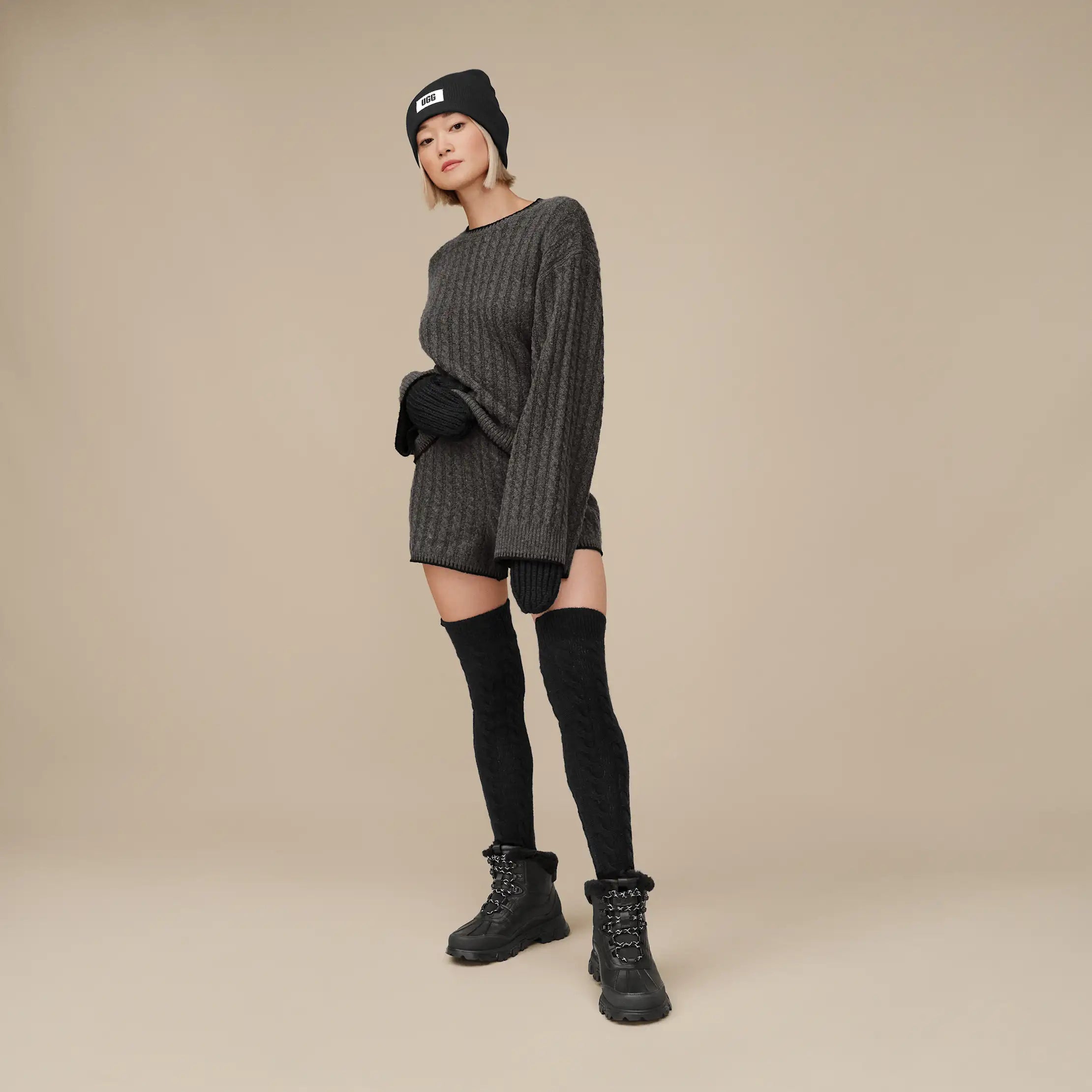 Women's Chunky Rib Mitten - BLACK