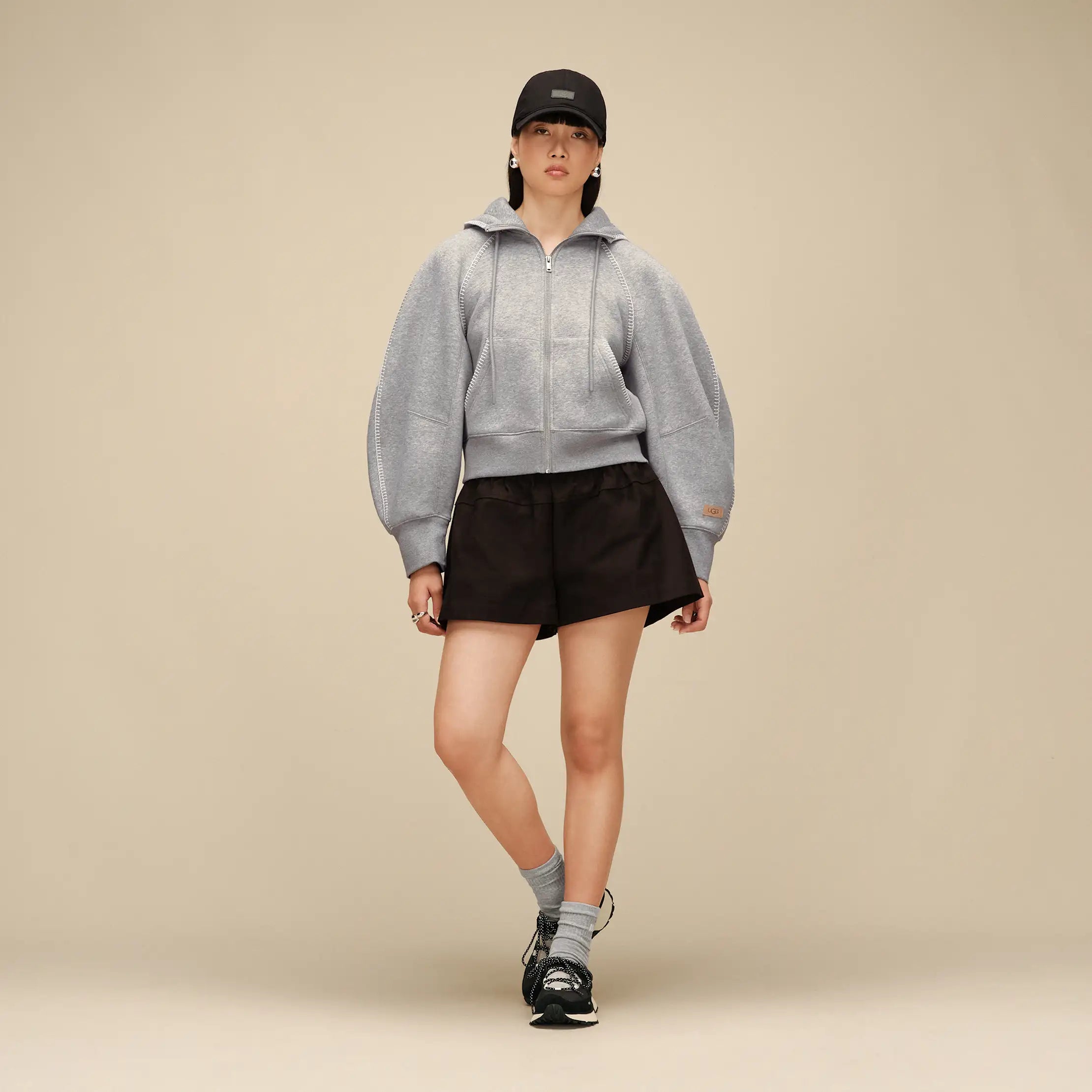 All Gender UGG Logo Cap - BLACK