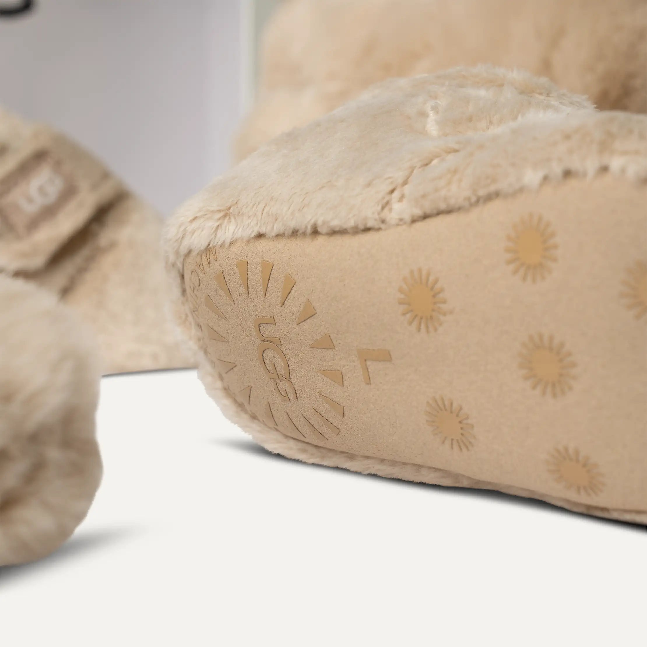 Bixbee and Hat and Mitten Set - BLOND