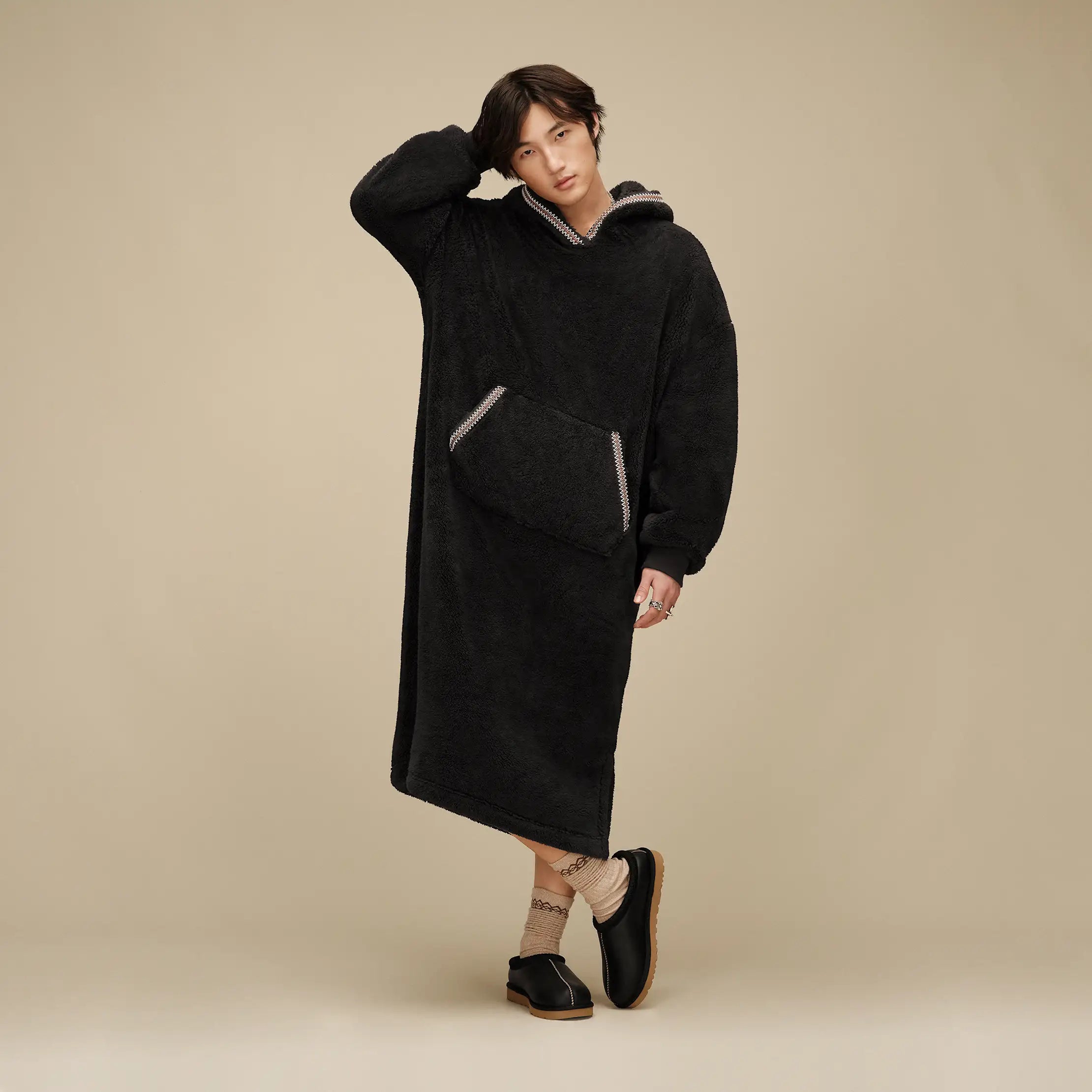 All Gender UGGfluff Oversized Hoodie - BLACK