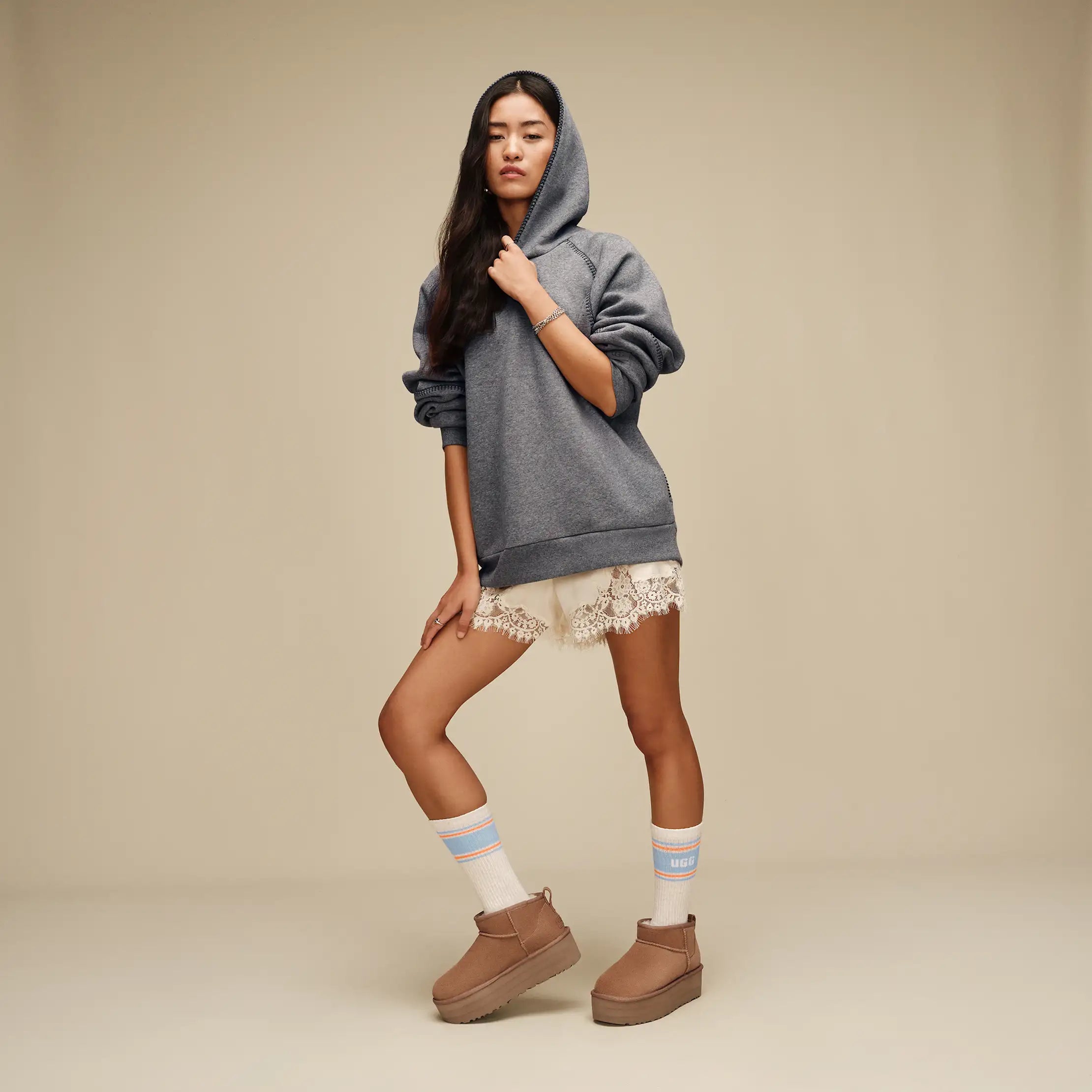 Women's Classic Hoodie - MEDIUM GREY HEATHER