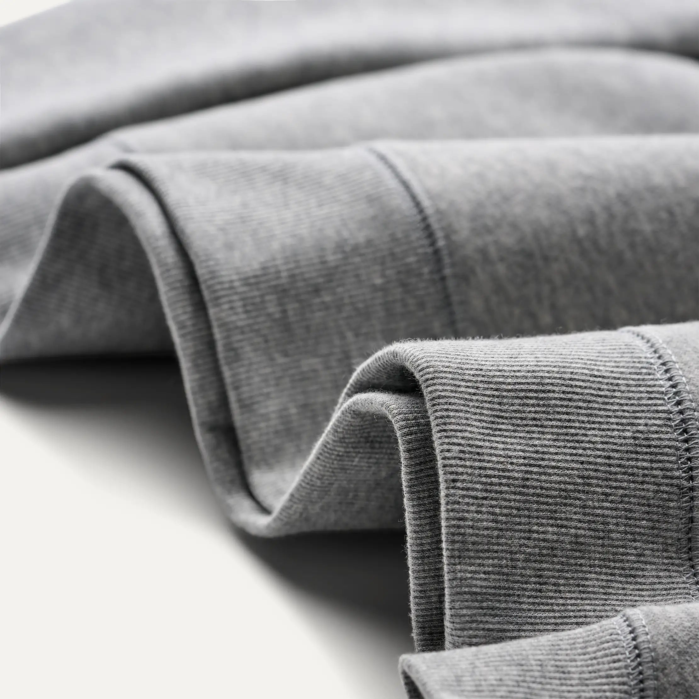 Women's UGG Logo Crewneck - GREY HEATHER