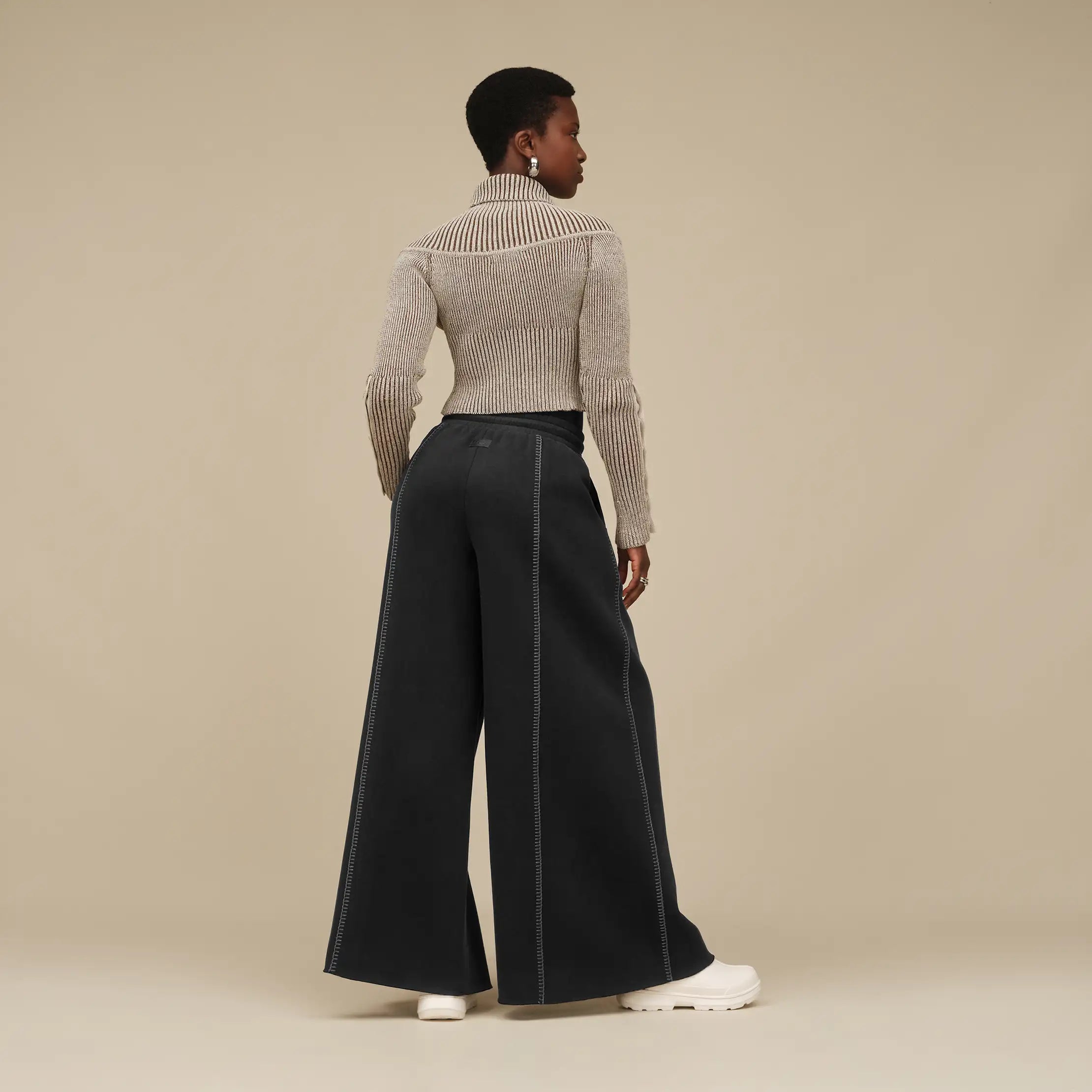 Women's Classic Wide Leg Pant - BLACK