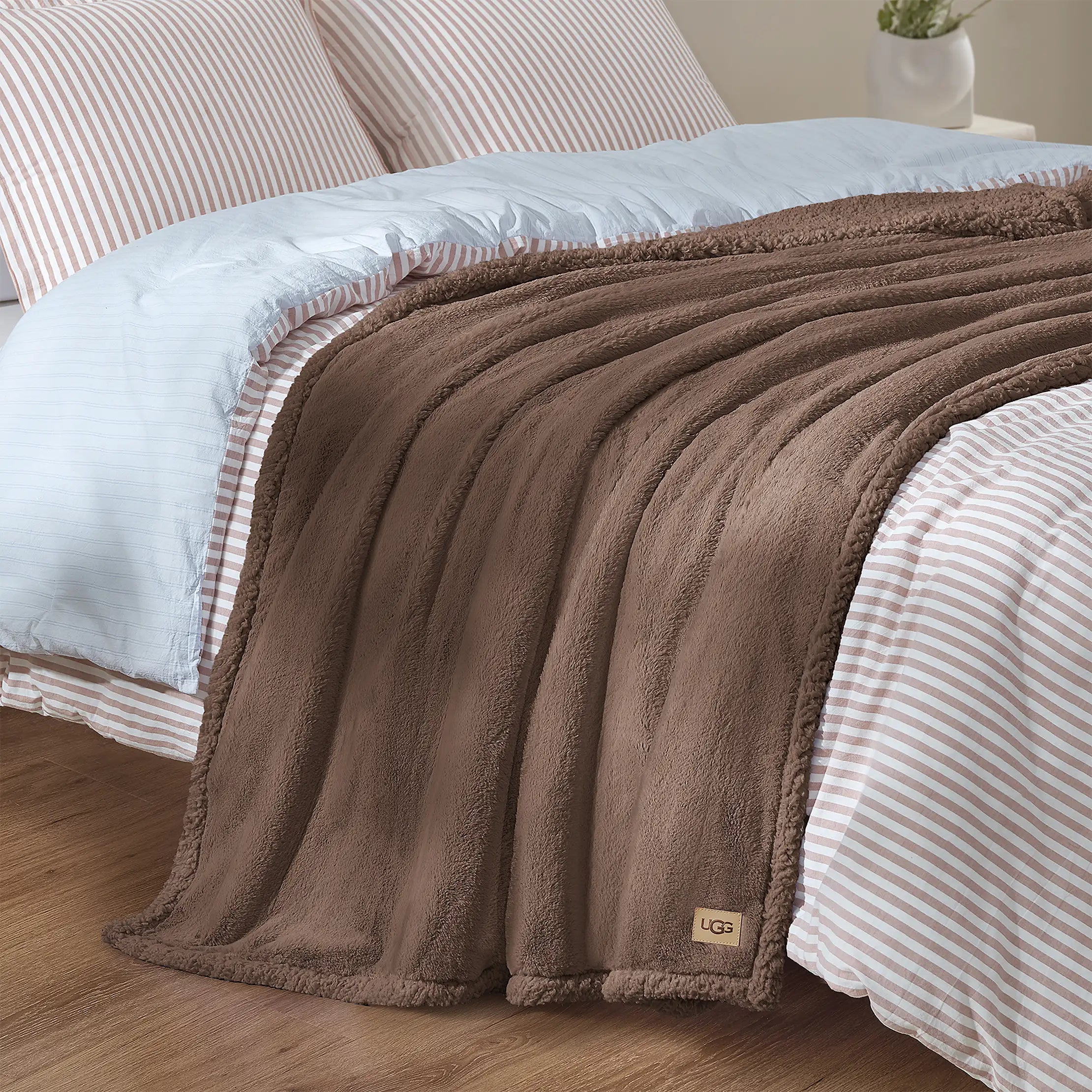 Home Cynthia Throw 50" x 70" - ALLSPICE