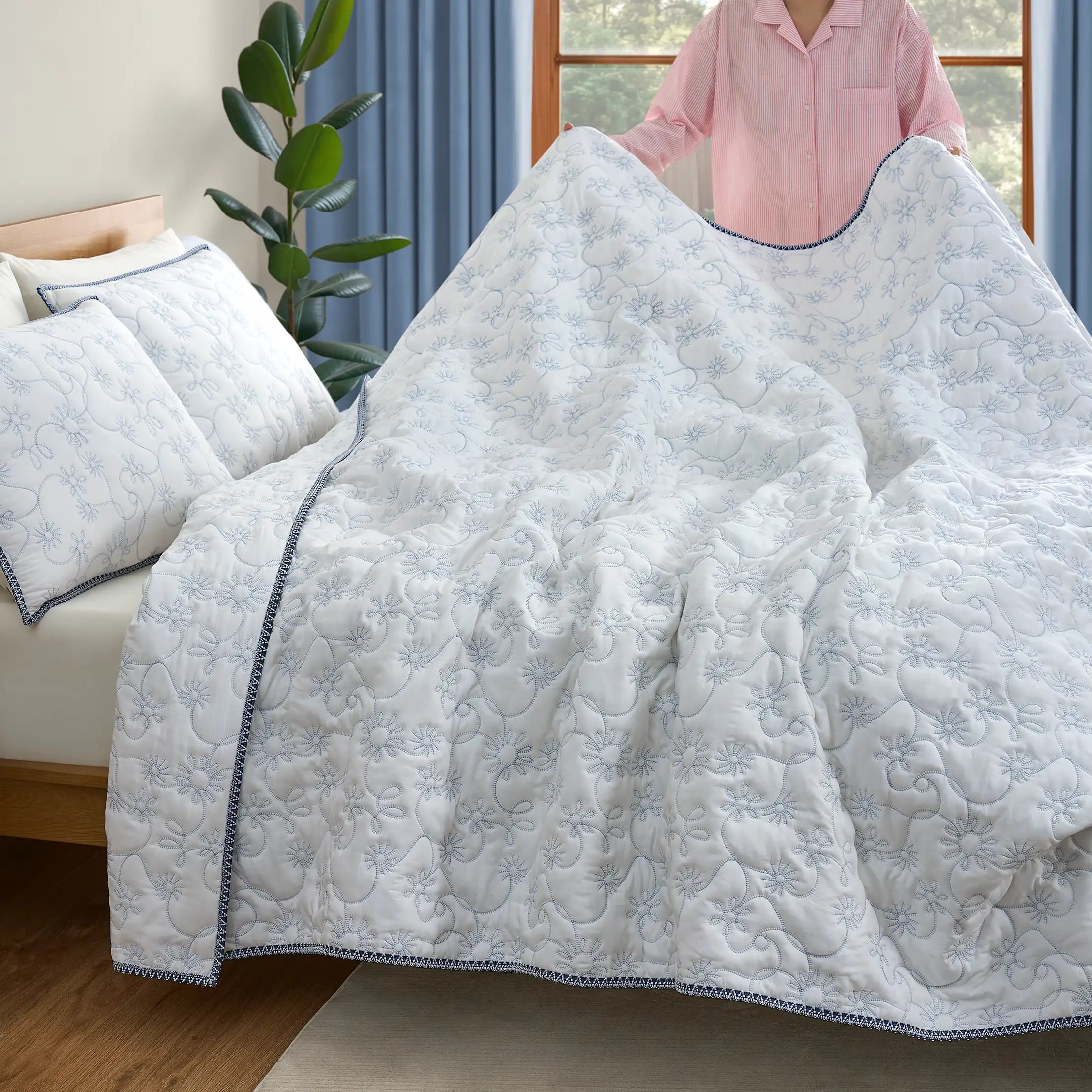 Home Botanic Quilt Set Queen - SNOW / LILAC HINT