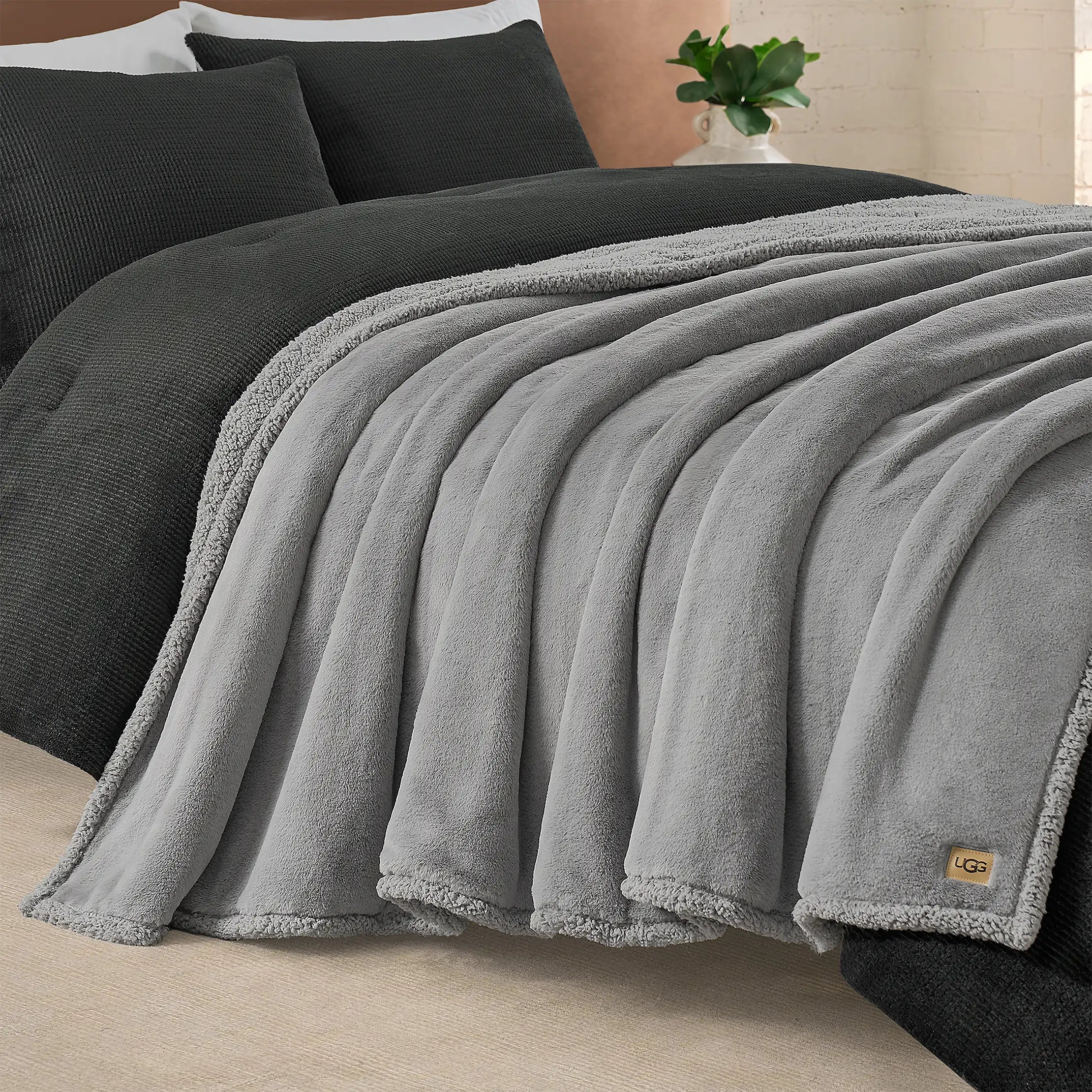 Home Cynthia XL Throw 90"x92" - SEAL GREY