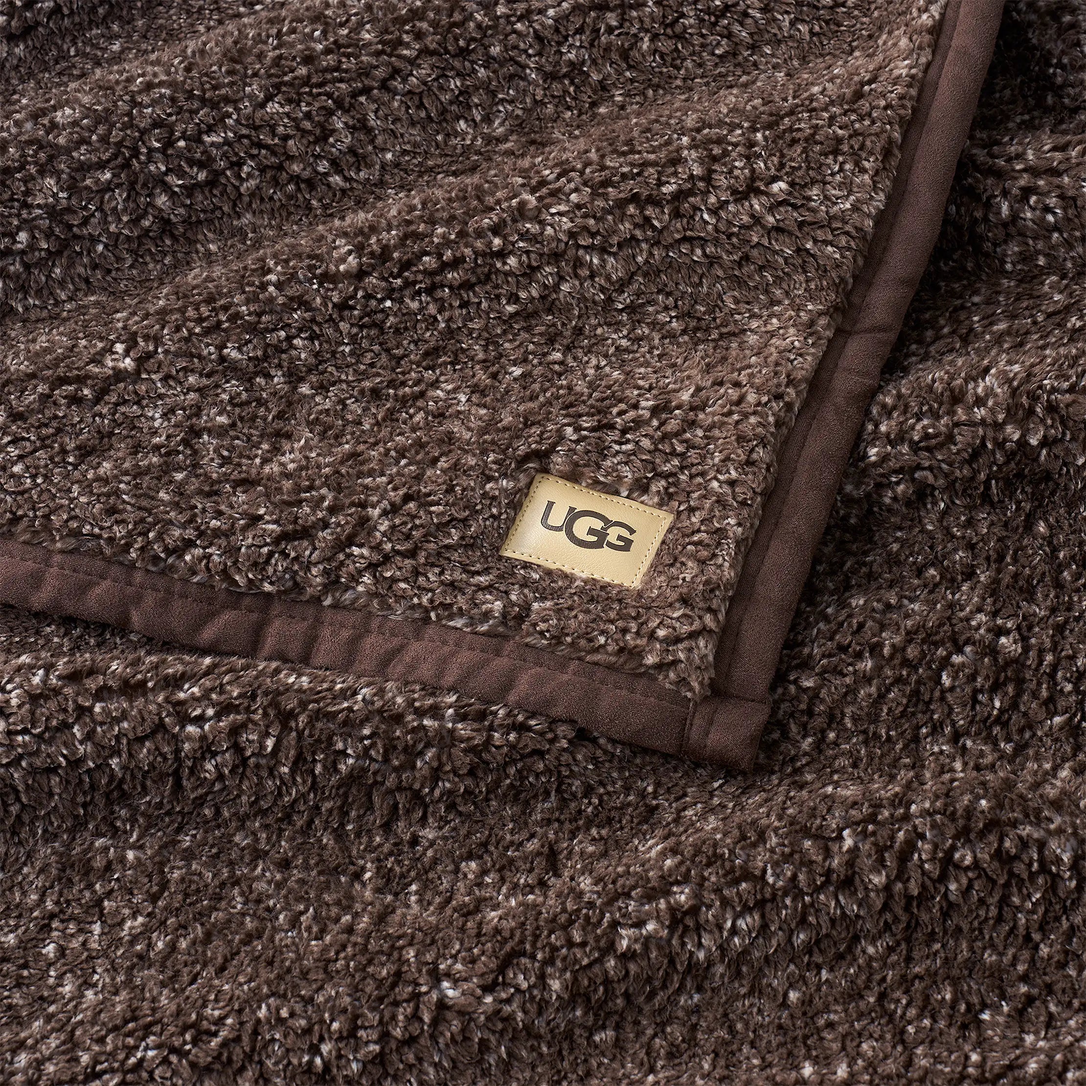 Home ClassicUGGfluff XL Throw 90x92 - BURNT CEDAR