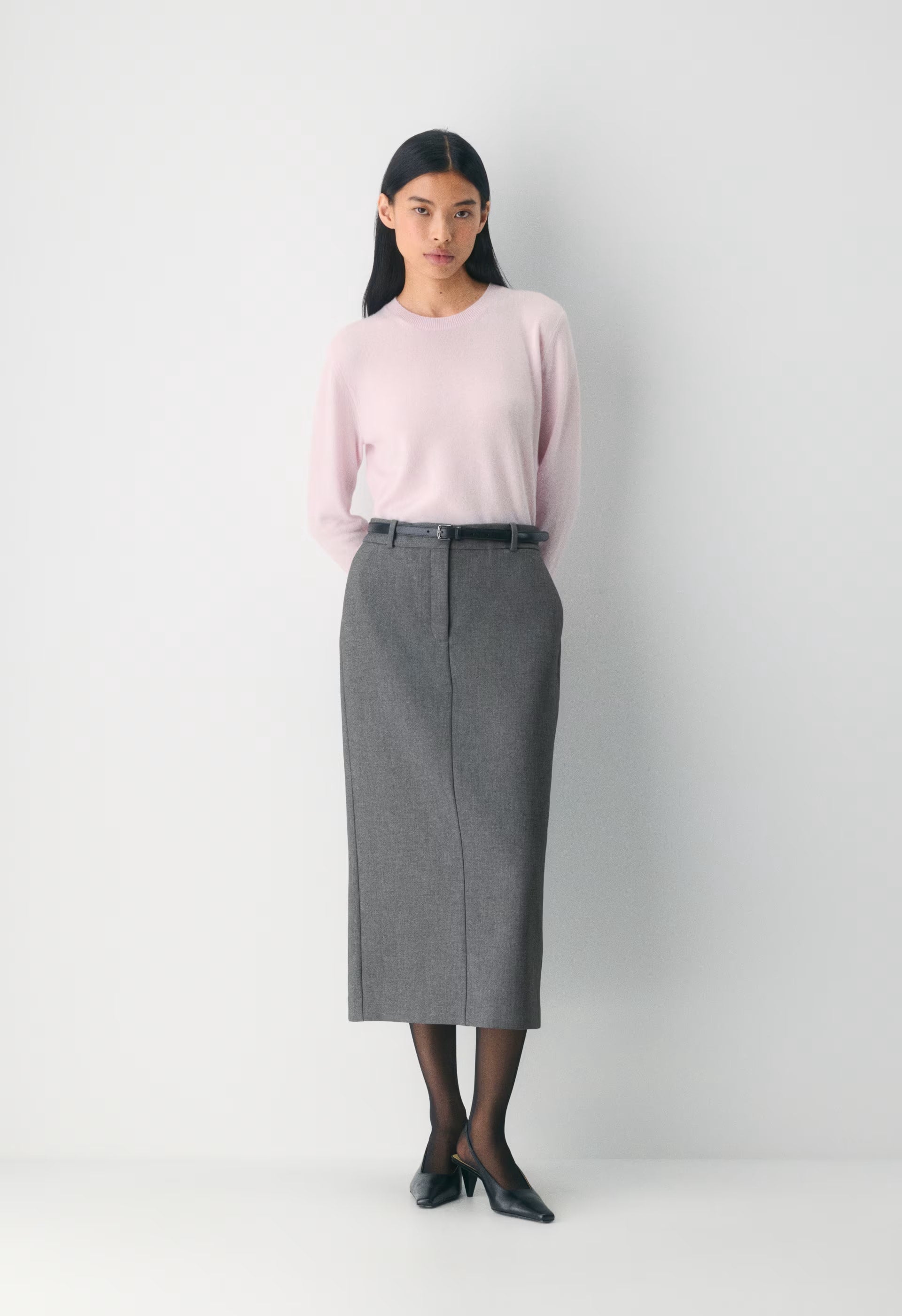 Bare Cashmere Bloor Sweater - MAGNOLIA
