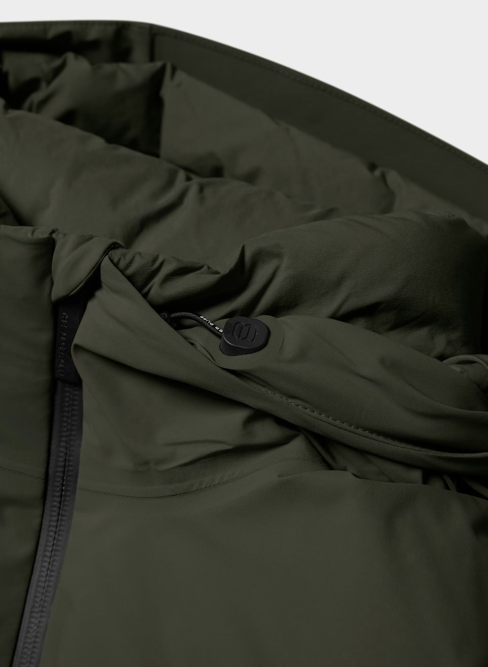 The Super Puff₂O™ Shorty - Rainstop™ - FLINT GREEN
