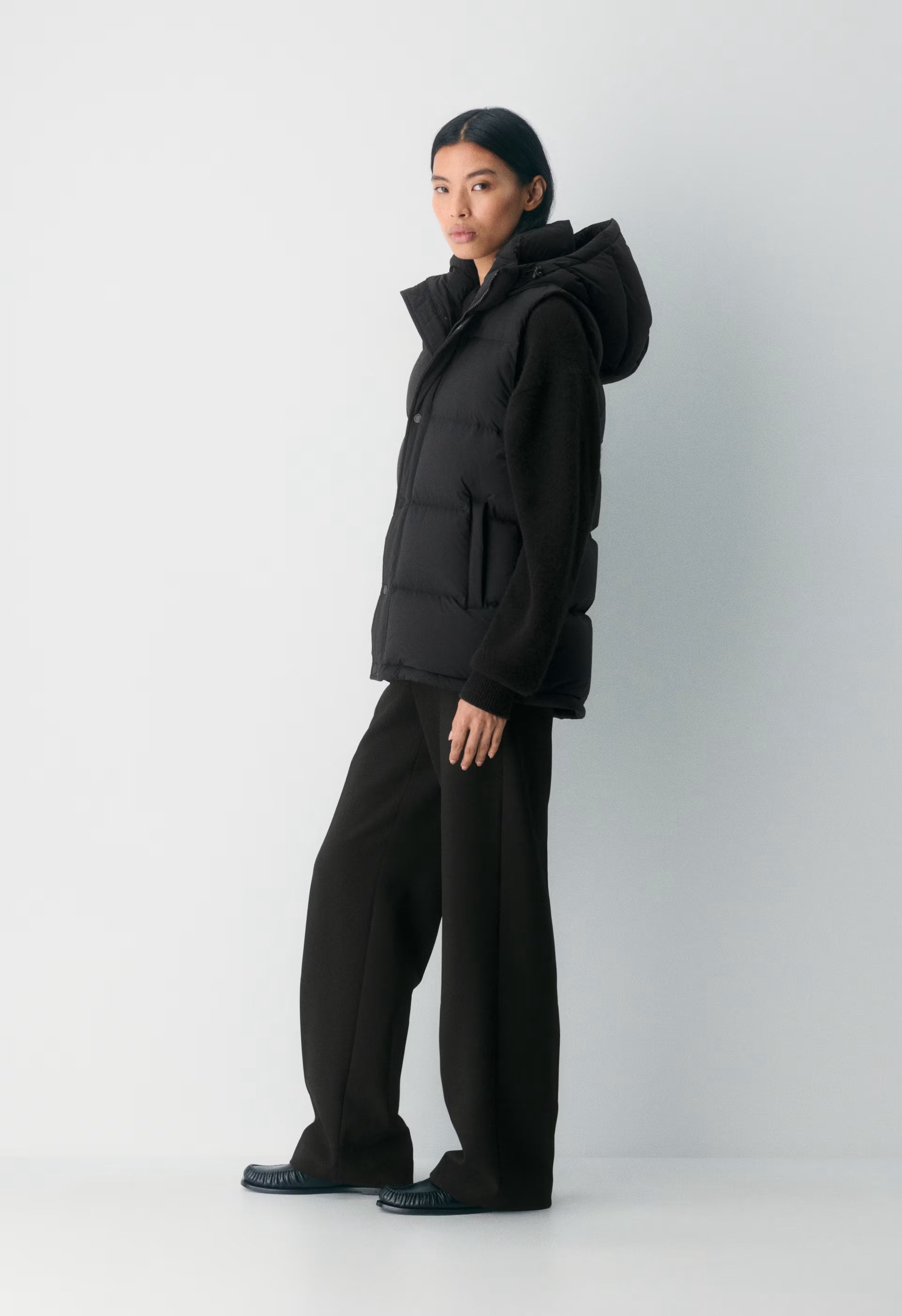The SuperPuff™ LoHip Vest - cliMATTE™ - BLACK