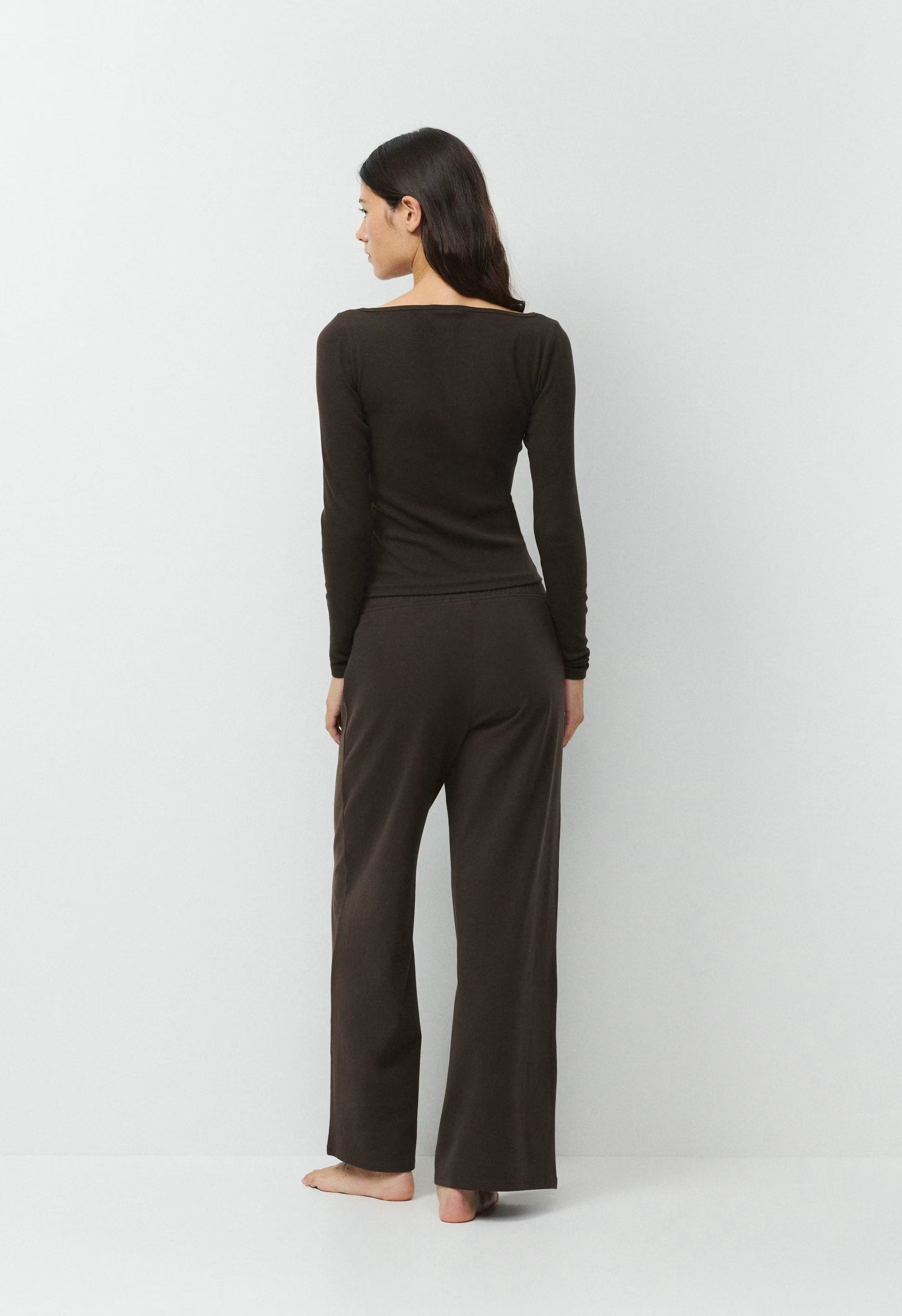 HomeStretch™ Rib Airwave Longsleeve - CACAO NIB BROWN
