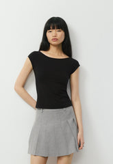 Chill Mira T-Shirt - BLACK