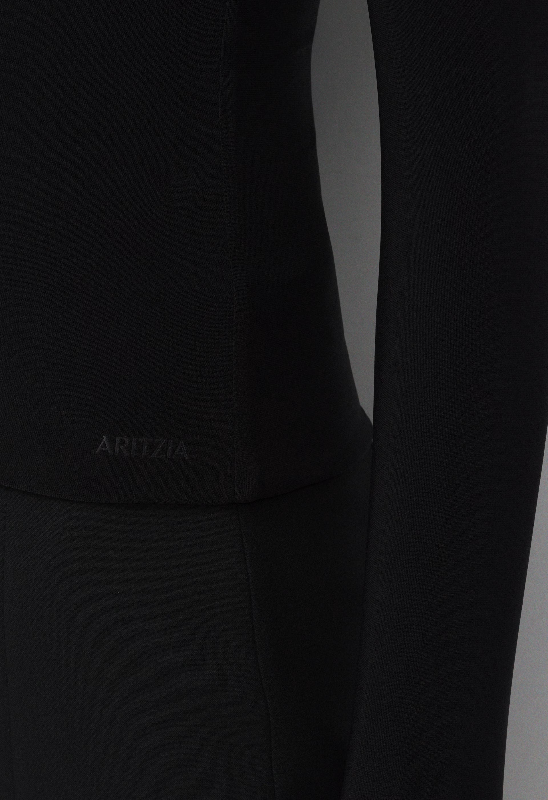 Smooth Matter™ Citywide Top - BLACK