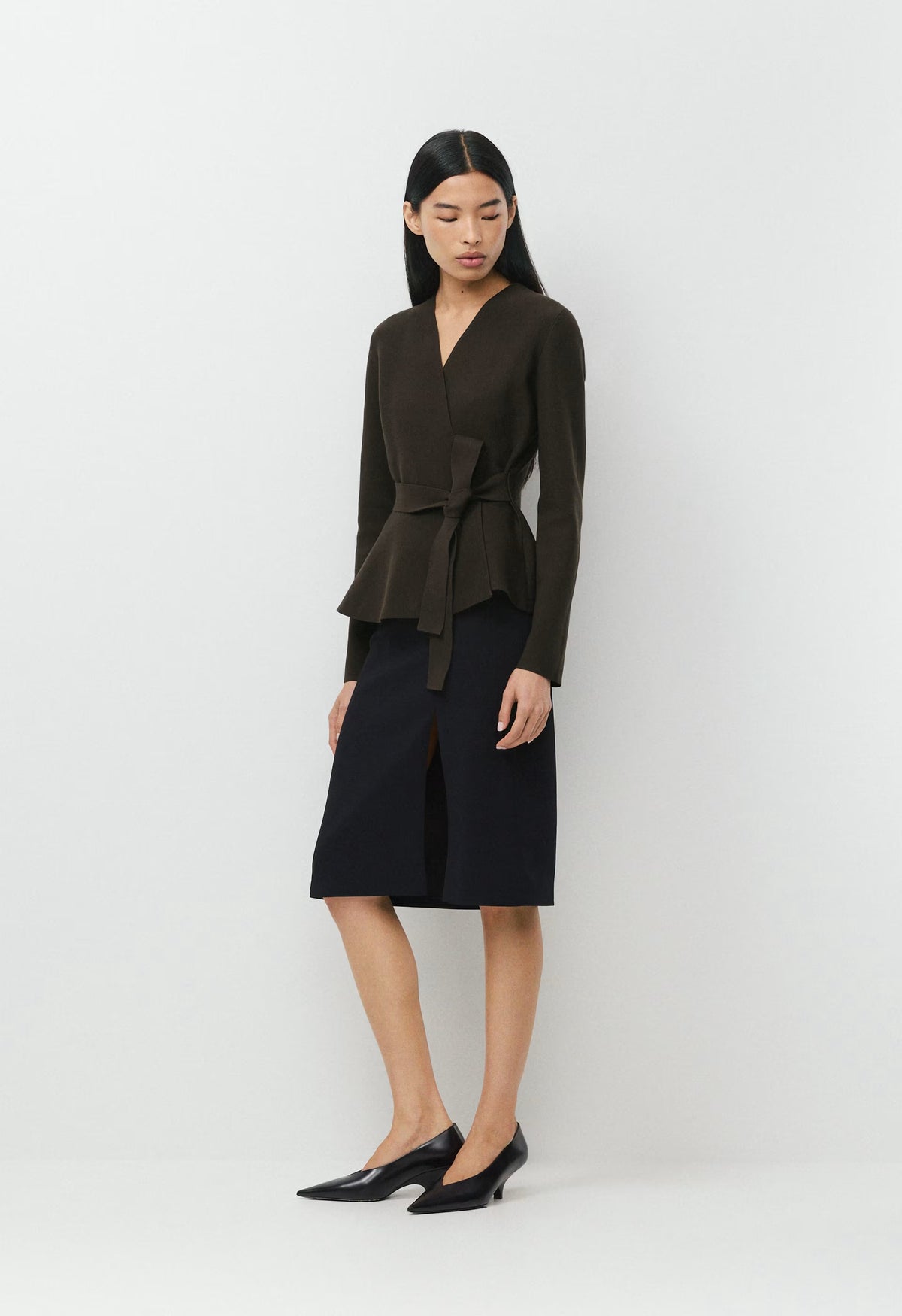 Commuro Cardigan - Wonder Yarn - CACAO NIB BROWN