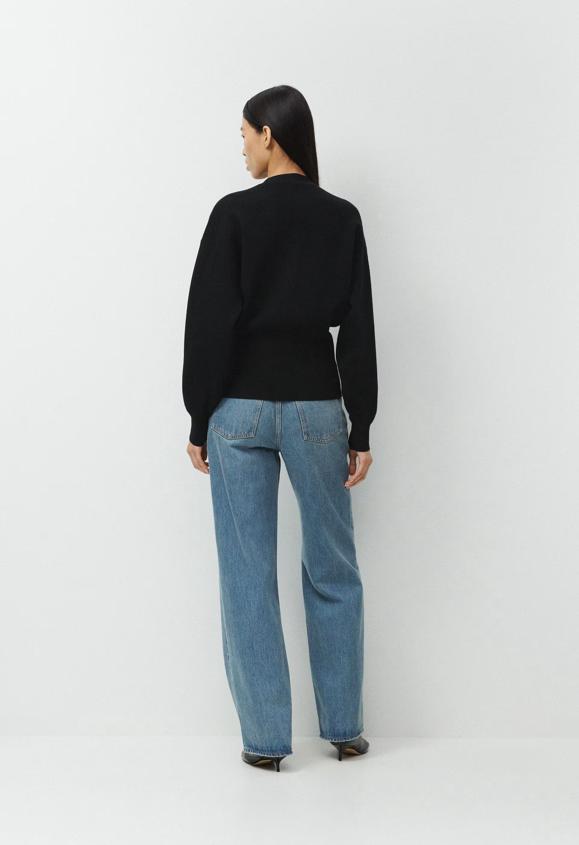 Tribeca Cardigan - Wonder Yarn - BLACK