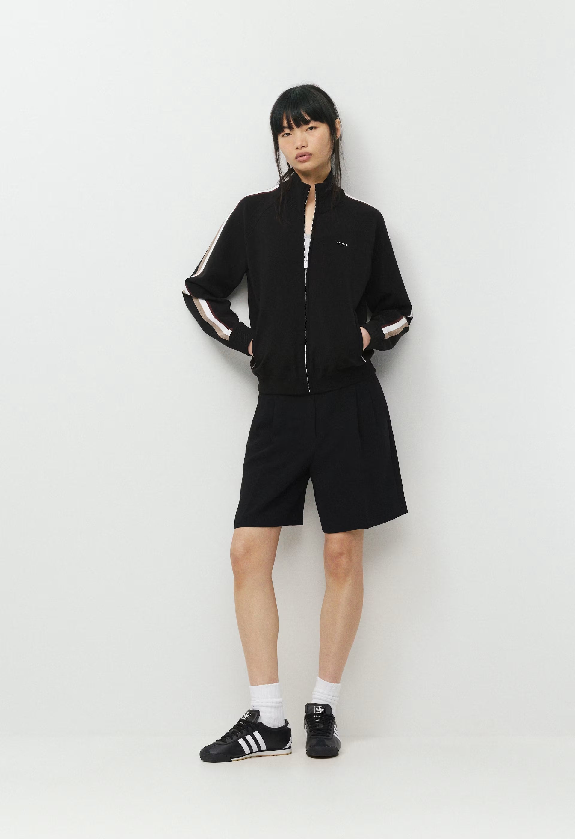 Offseason Zip-Up - BLACK/MULTI