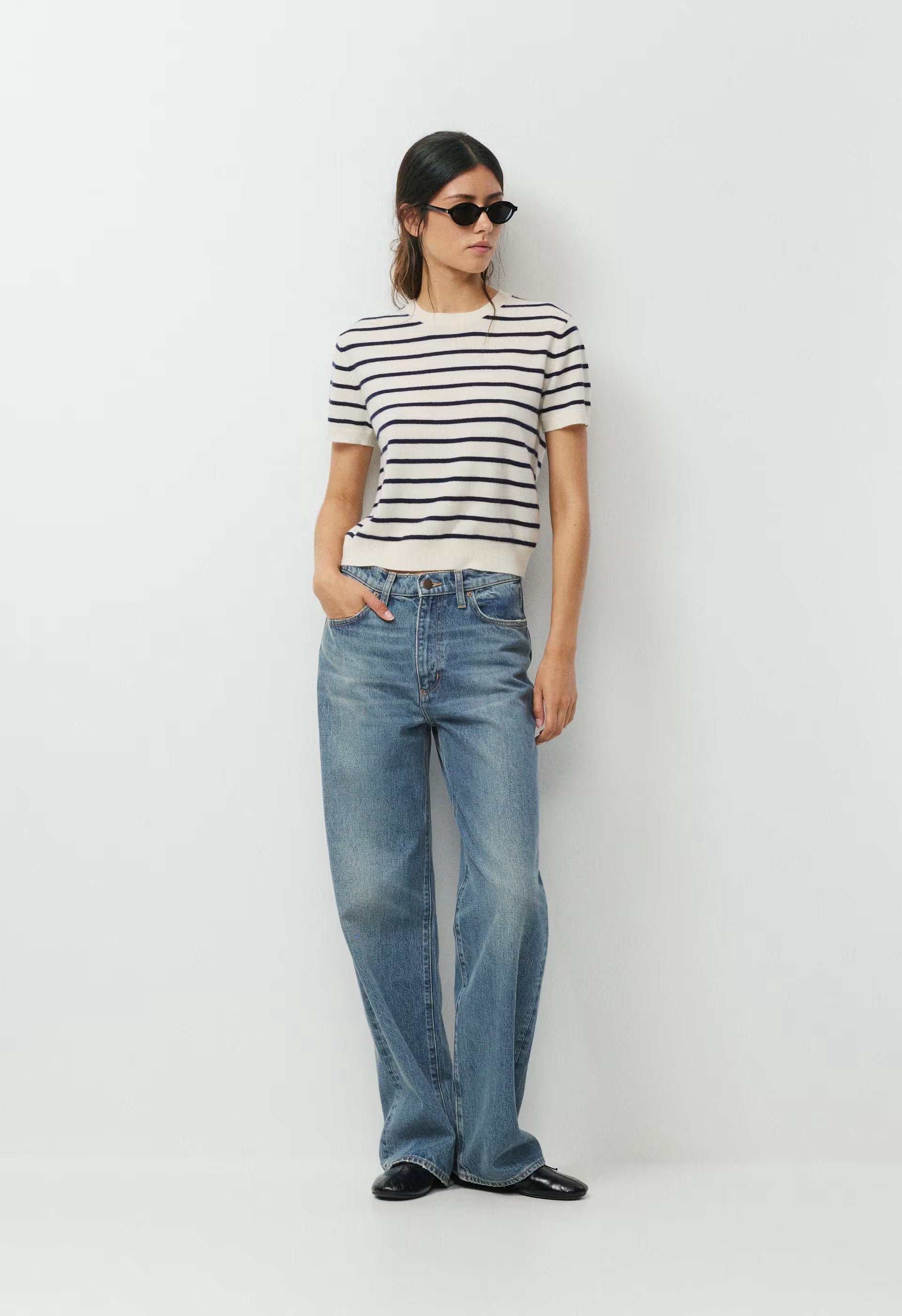 Bare Cashmere Bloor Shortsleeve Sweater - LGHT BRCH/ADML NVY