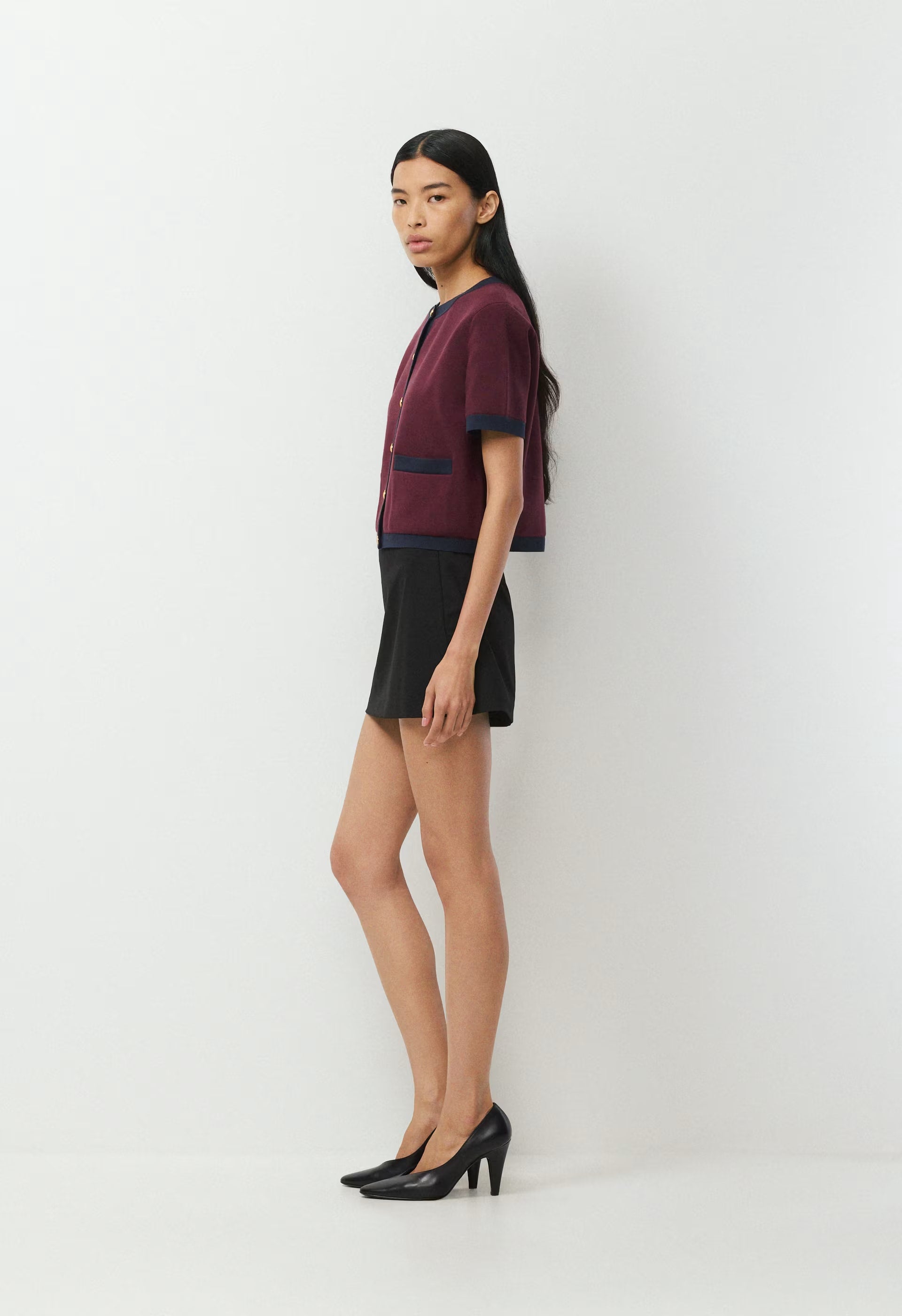 Approach Shortsleeve Cardigan - Wonder Yarn - GL PLM/DK NGHT NVY