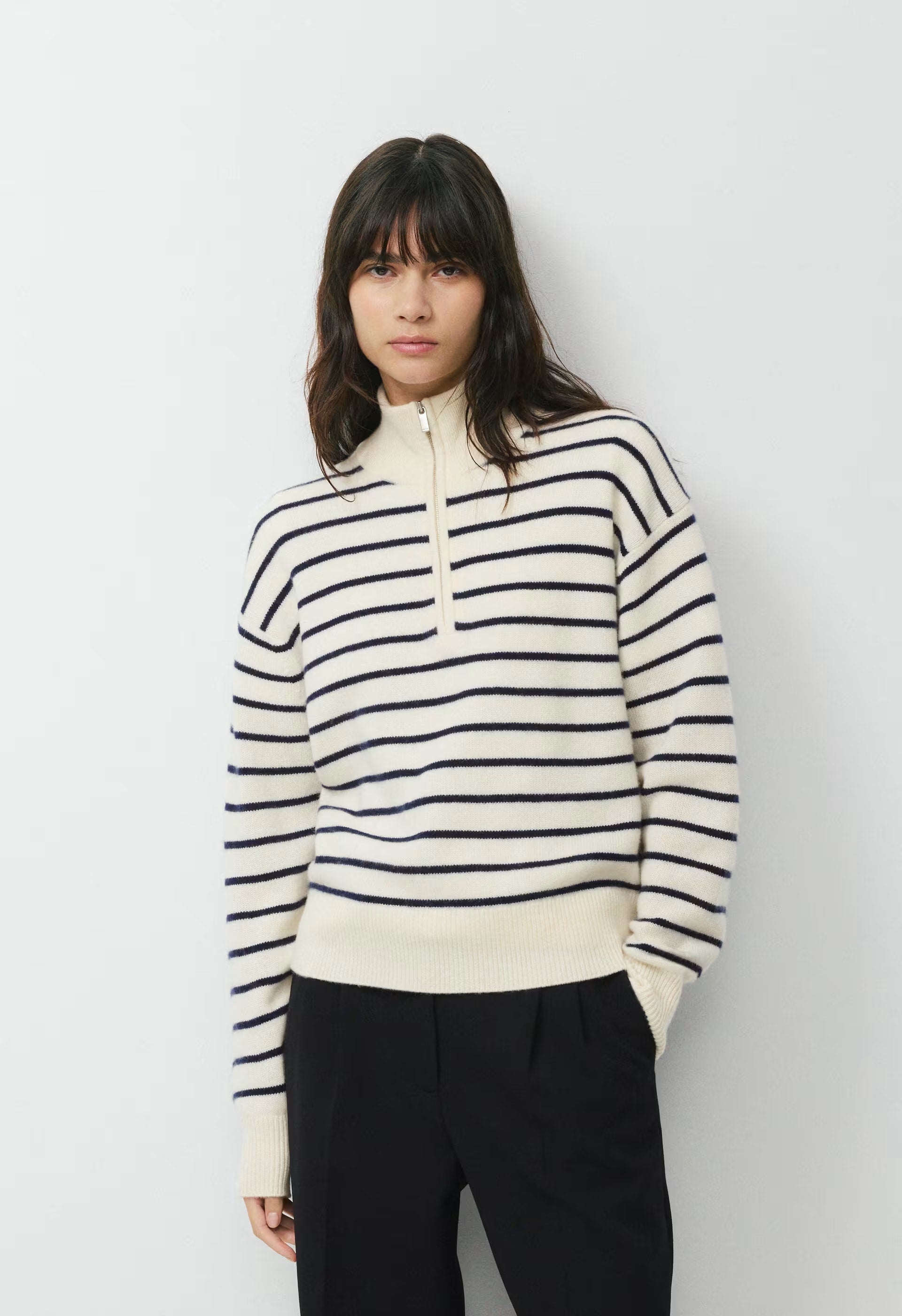Essential Cashmere Metaphor Sweater - LGHT BRCH/ADML NVY