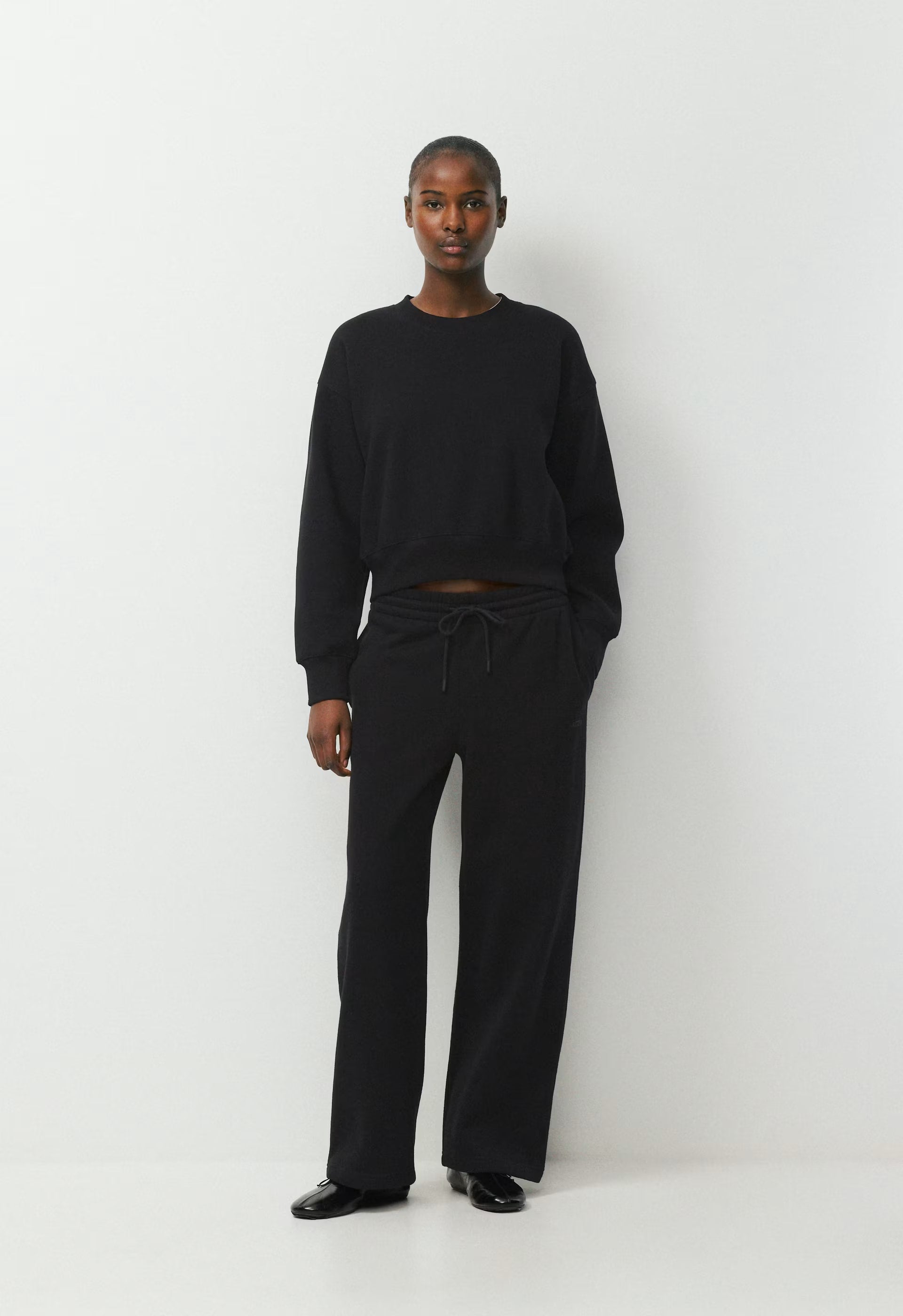 Cozy Sweatfleece Boyfriend Boxy Sweatshirt - BLACK