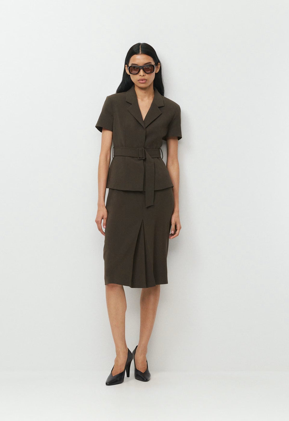 Brynn Shortsleeve Blazer - Sway Crepe - DARK COFFEE