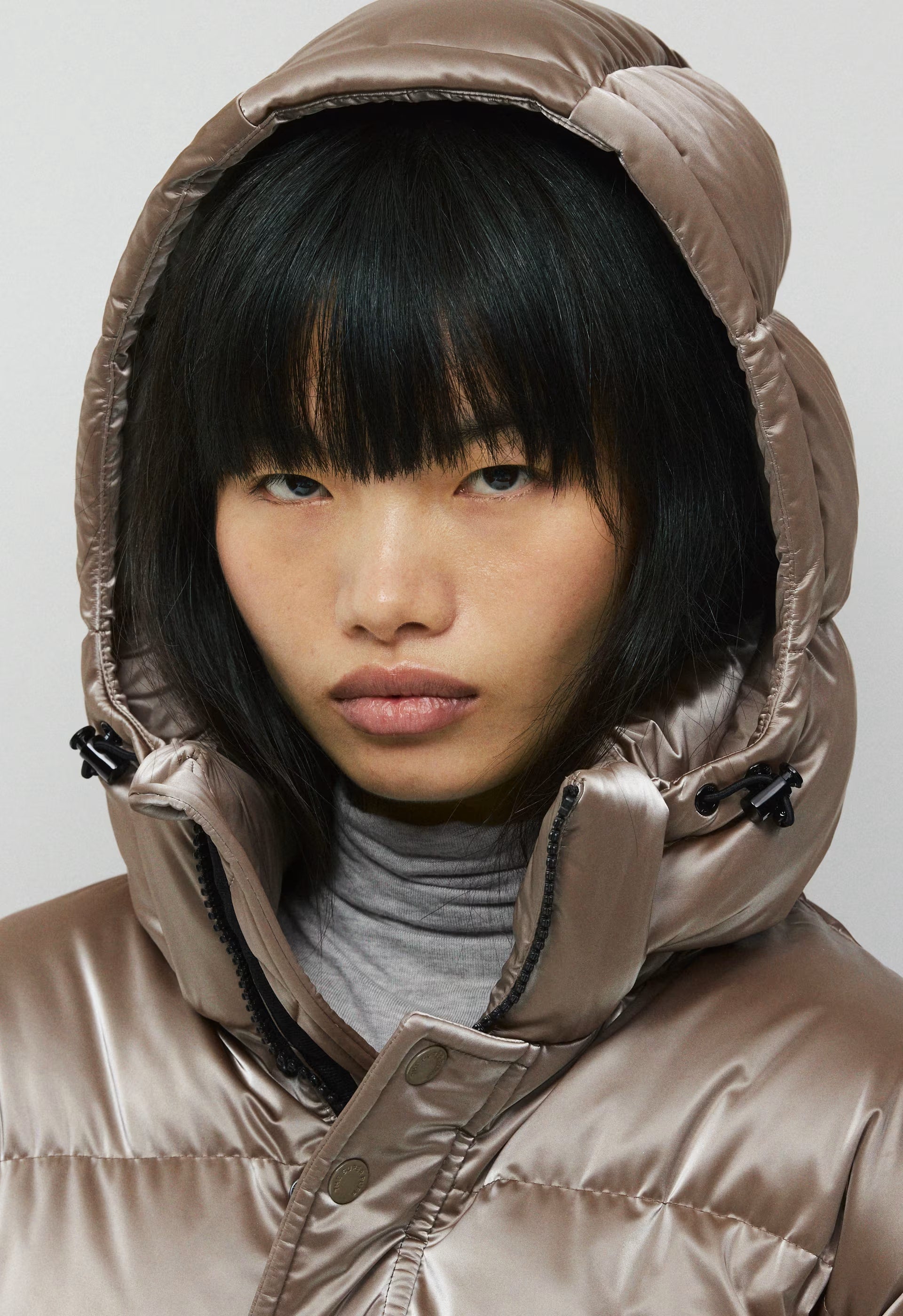 The Super Puff™ Shorty - Liquid Shine - MODERN TAUPE