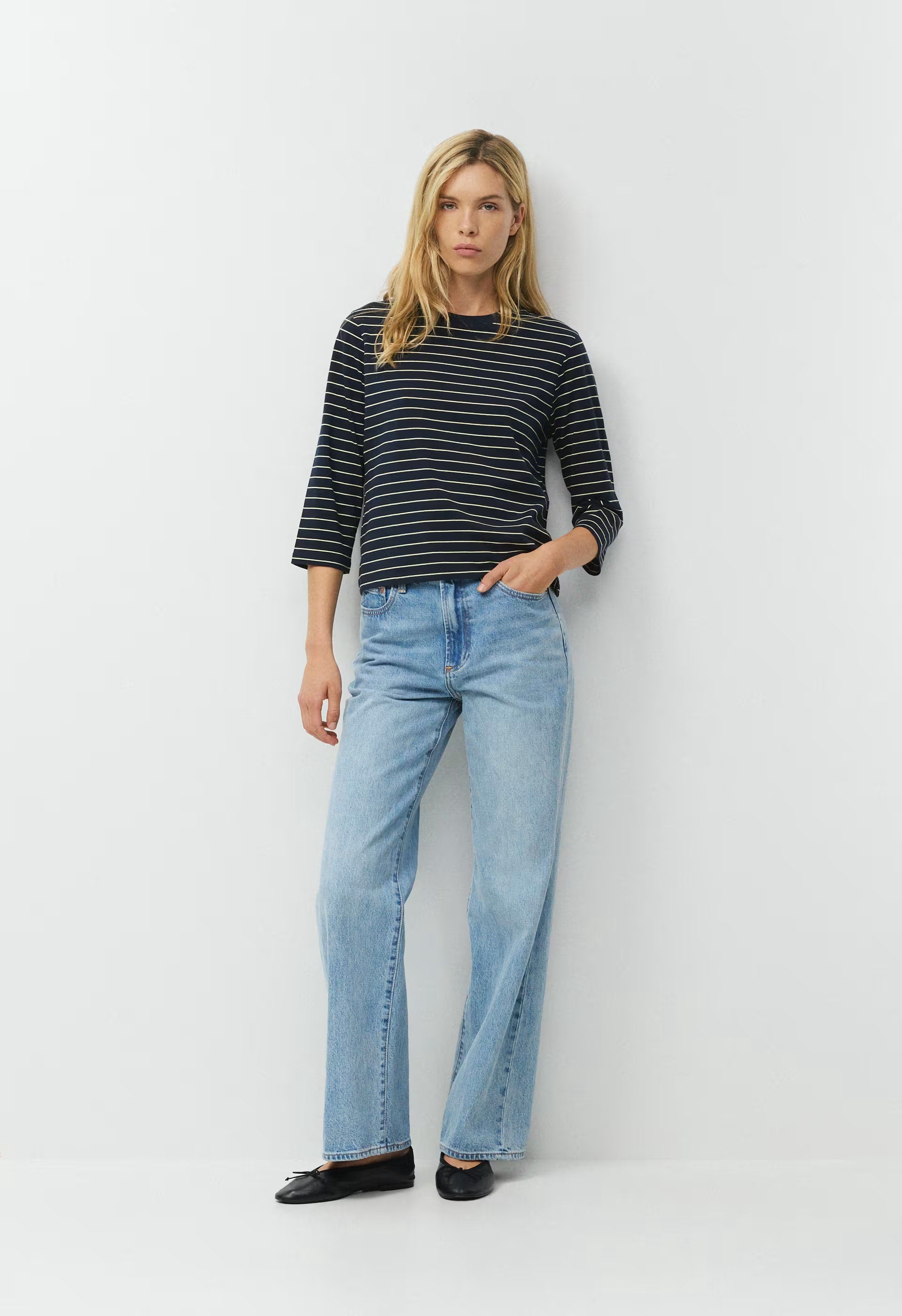 Denim Forum The Farrah Hi-Rise Wide Jean - 5 YRS KISS N TELL BLEU