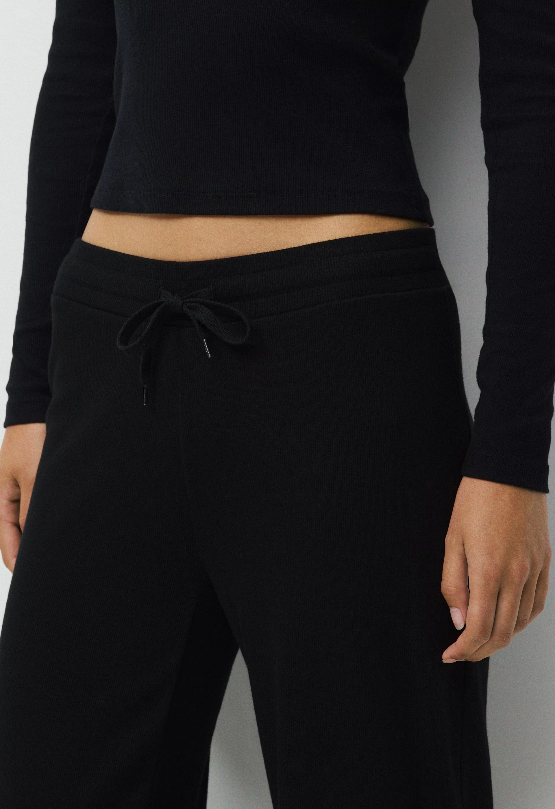 HomeStretch™ Rib Kickback Pant - BLACK
