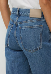 Denim Forum The Farrah Lo-Rise Wide Jean - 5 YRS KISS N TELL BLEU