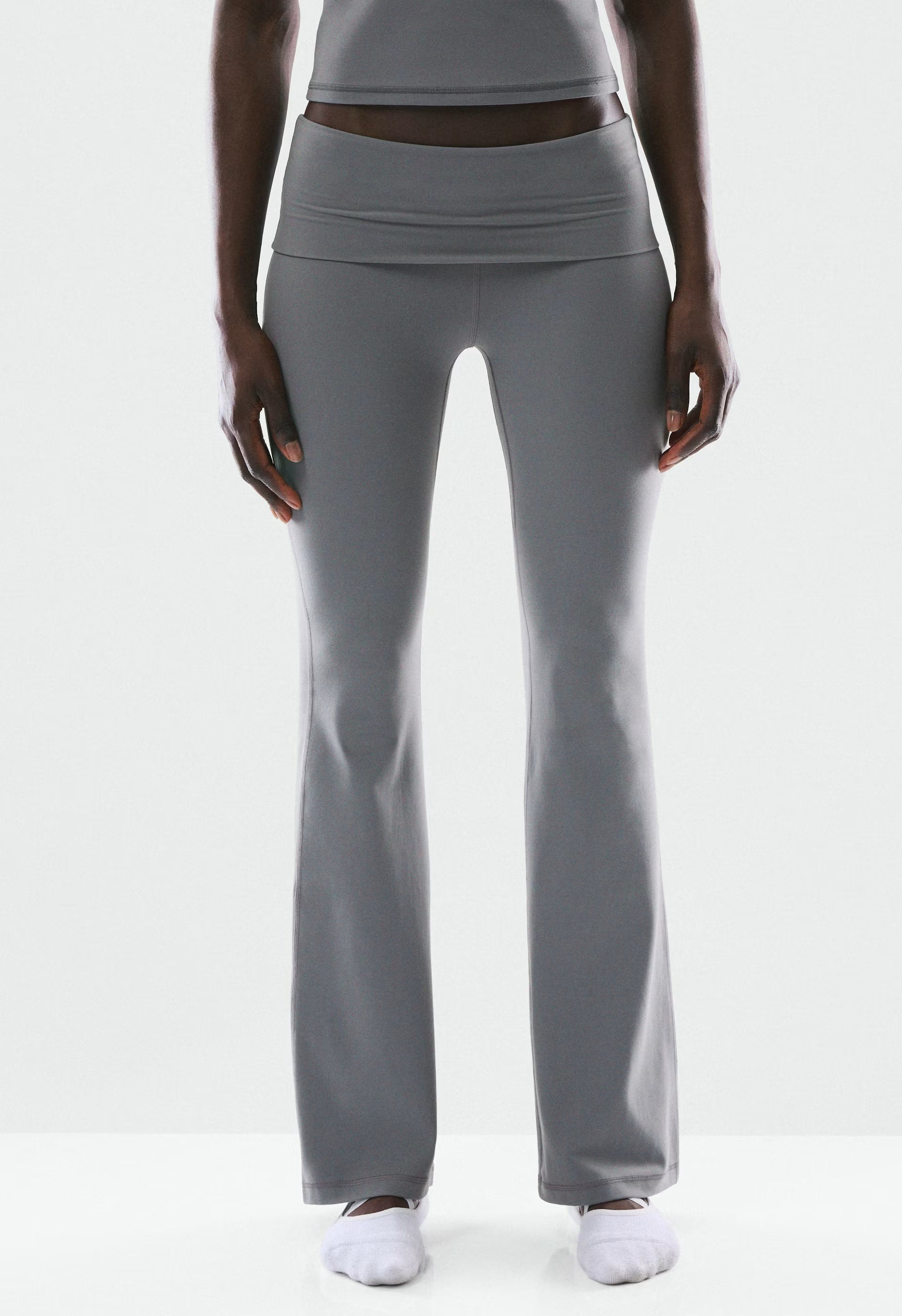 BUTTER Foldover Flare 32" Legging - DARK GREY