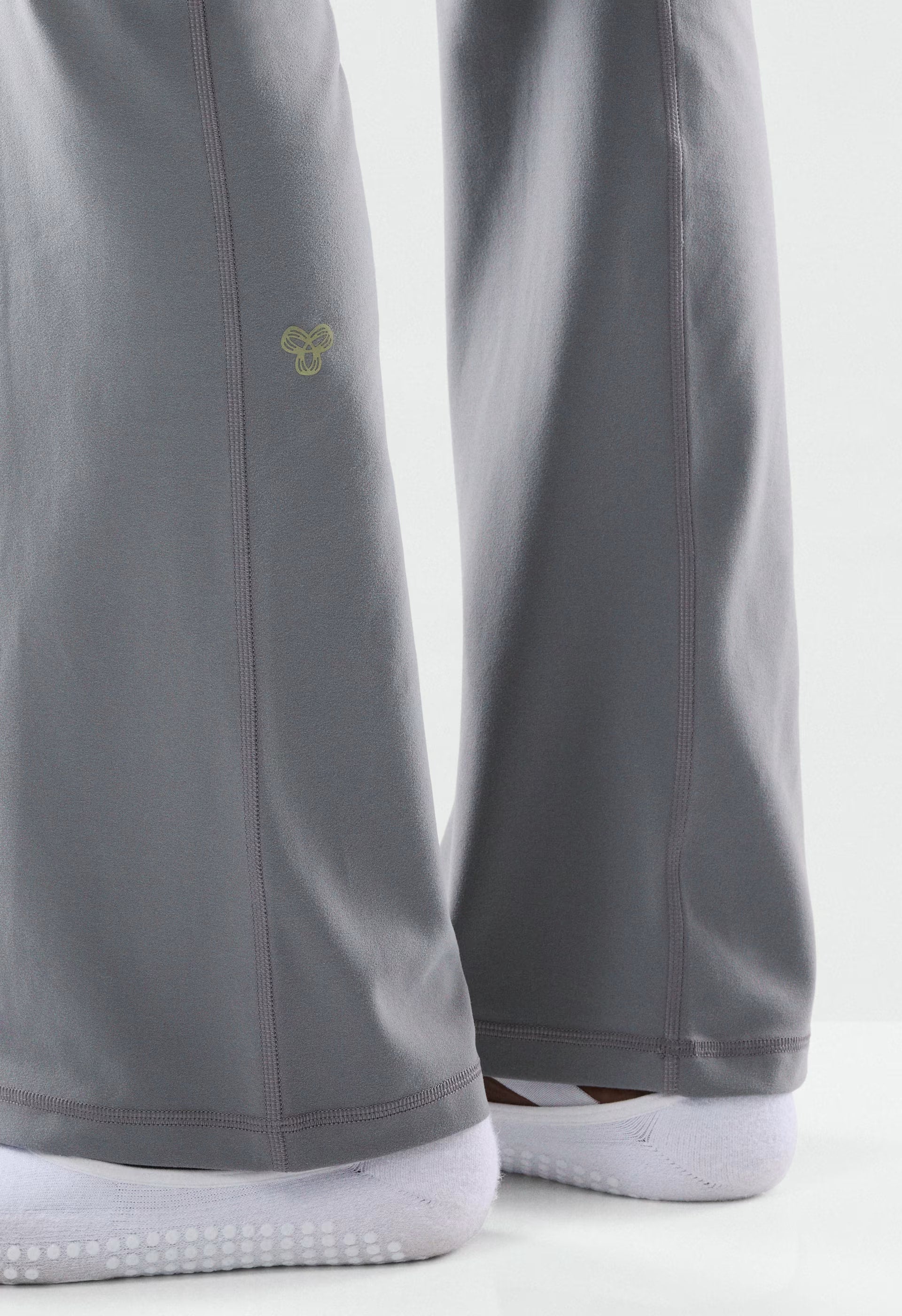 BUTTER Foldover Flare 32" Legging - DARK GREY