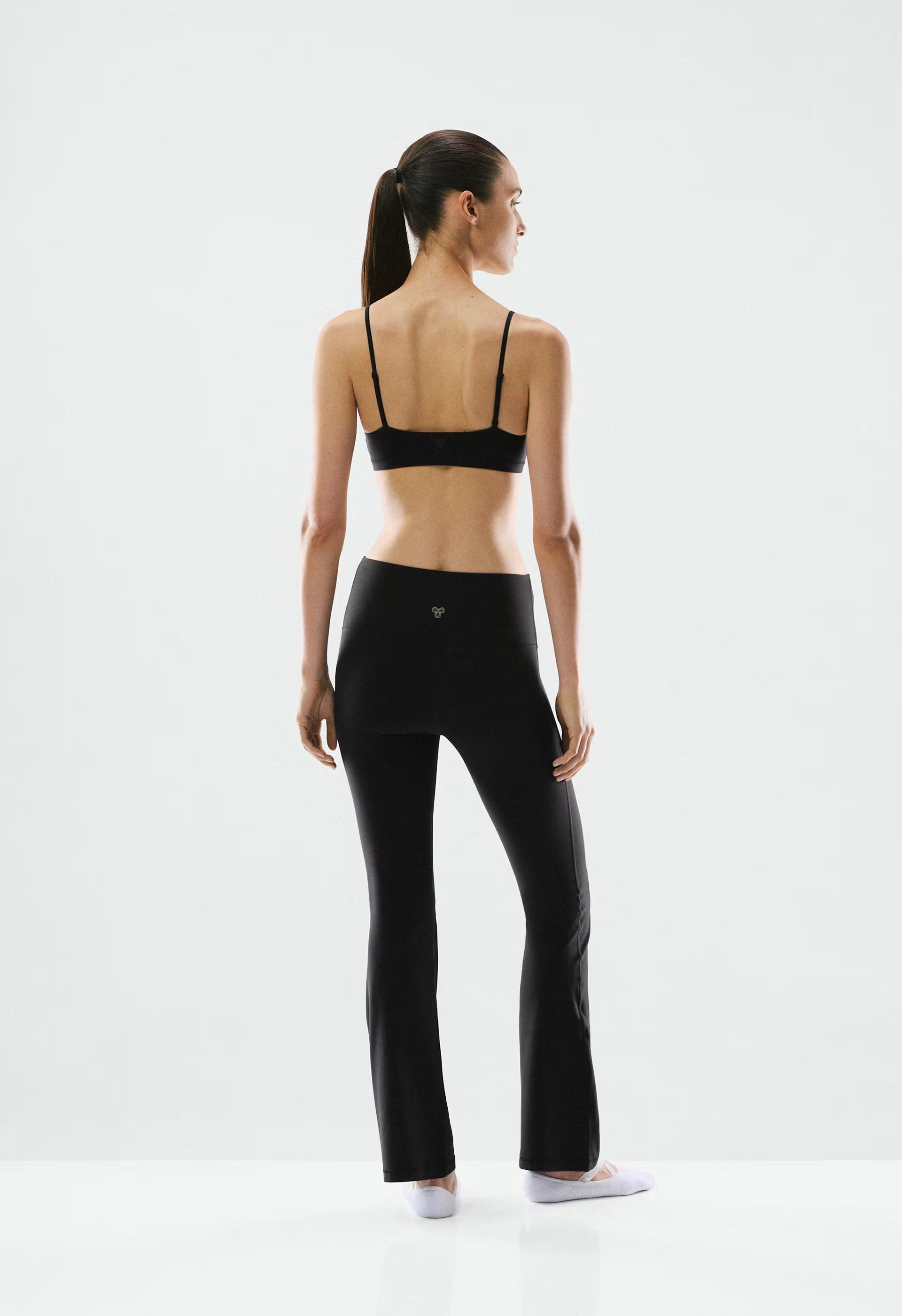 BUTTER Cheeky Infinite Hi Flare 30" Legging - BLACK