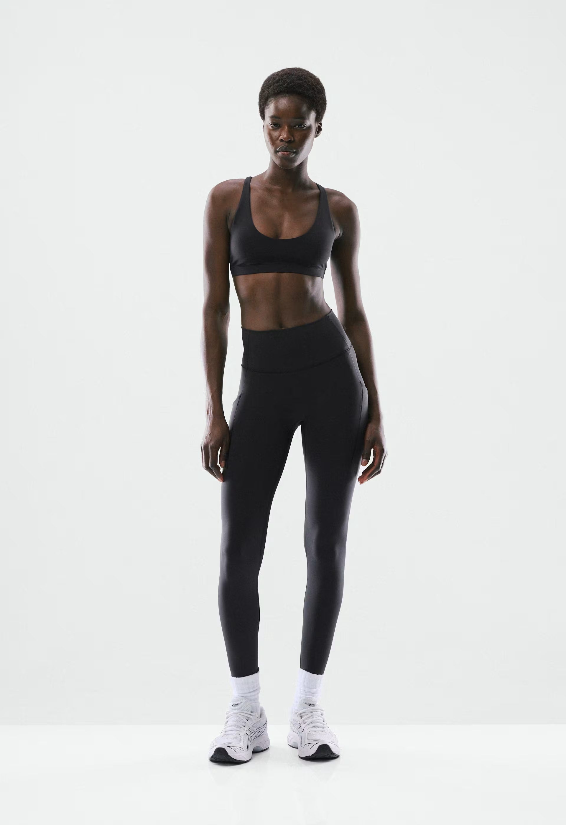 PowerBUTTER™ Ion Infinite Hi-Rise 26" Legging - BLACK
