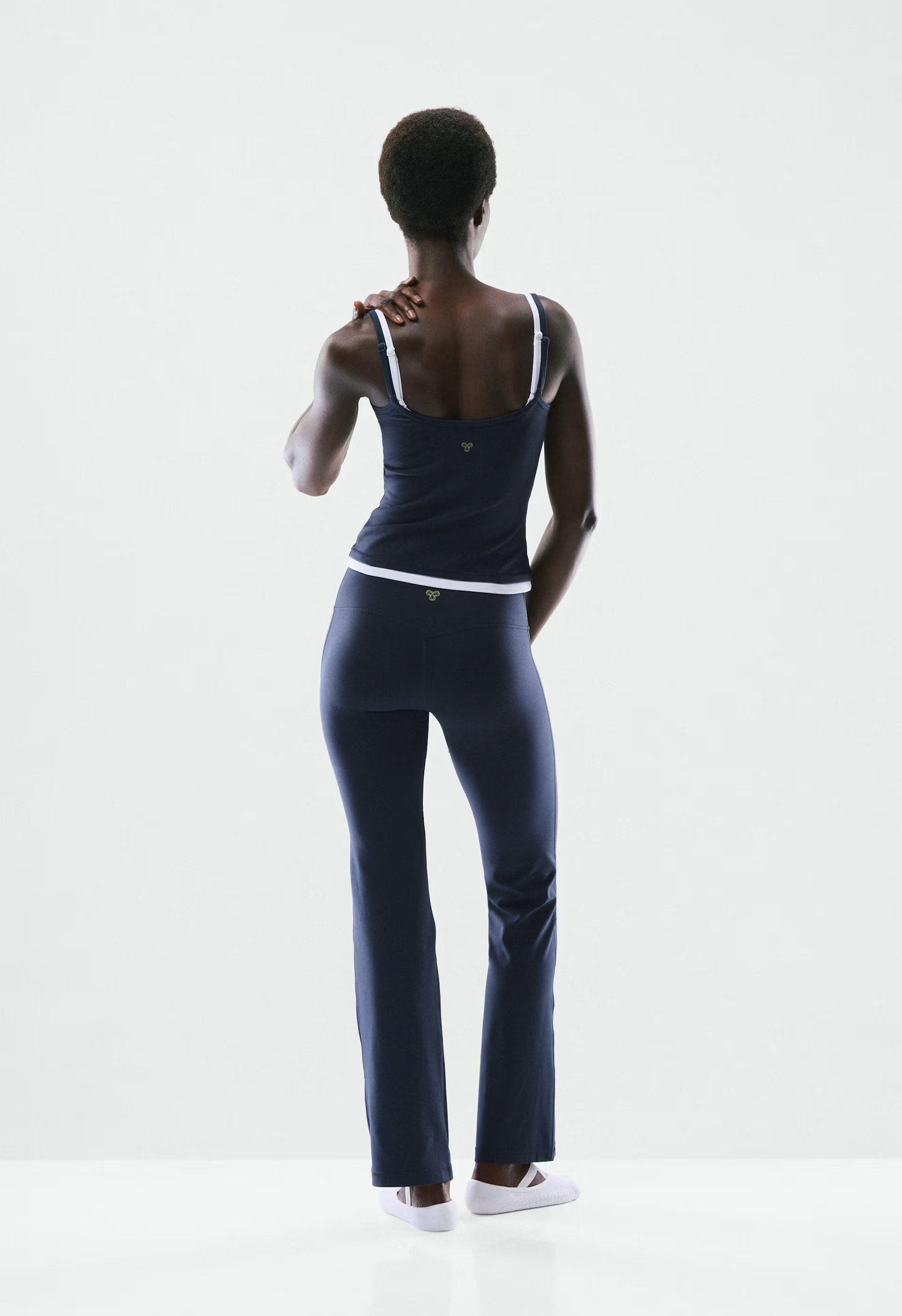 Butter Cheeky Hi-Rise Bootcut 32" Legging - ADMIRAL