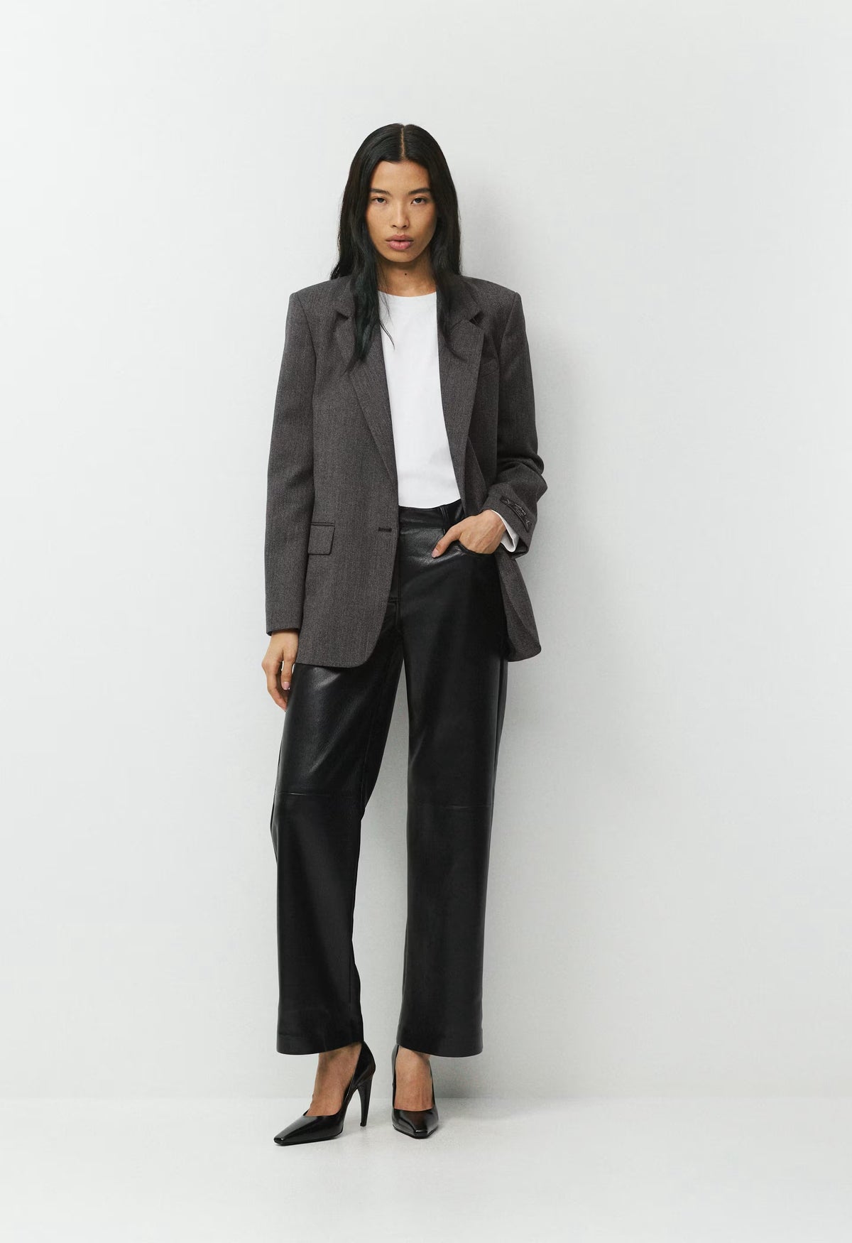 Axis Pant - UnReal Leather - BLACK