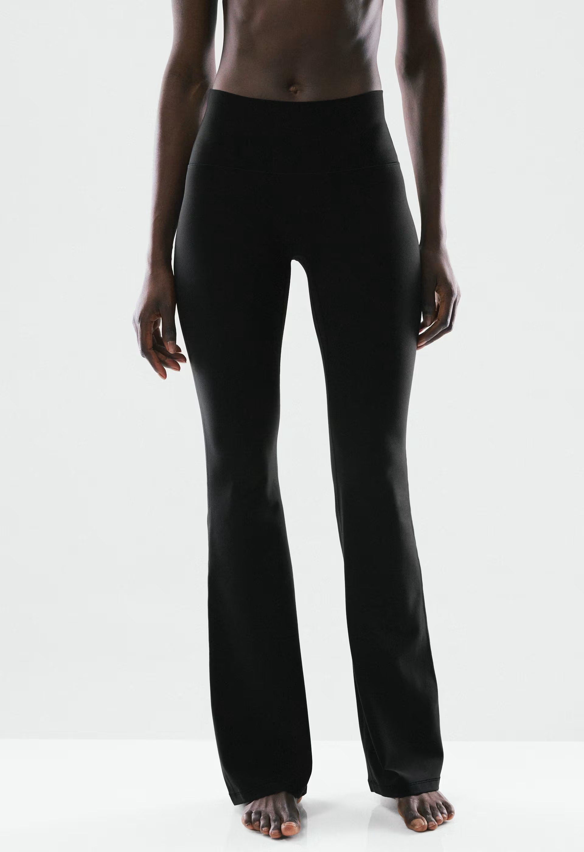 BUTTER Cheeky Infinite Hi Flare 34" Legging - BLACK