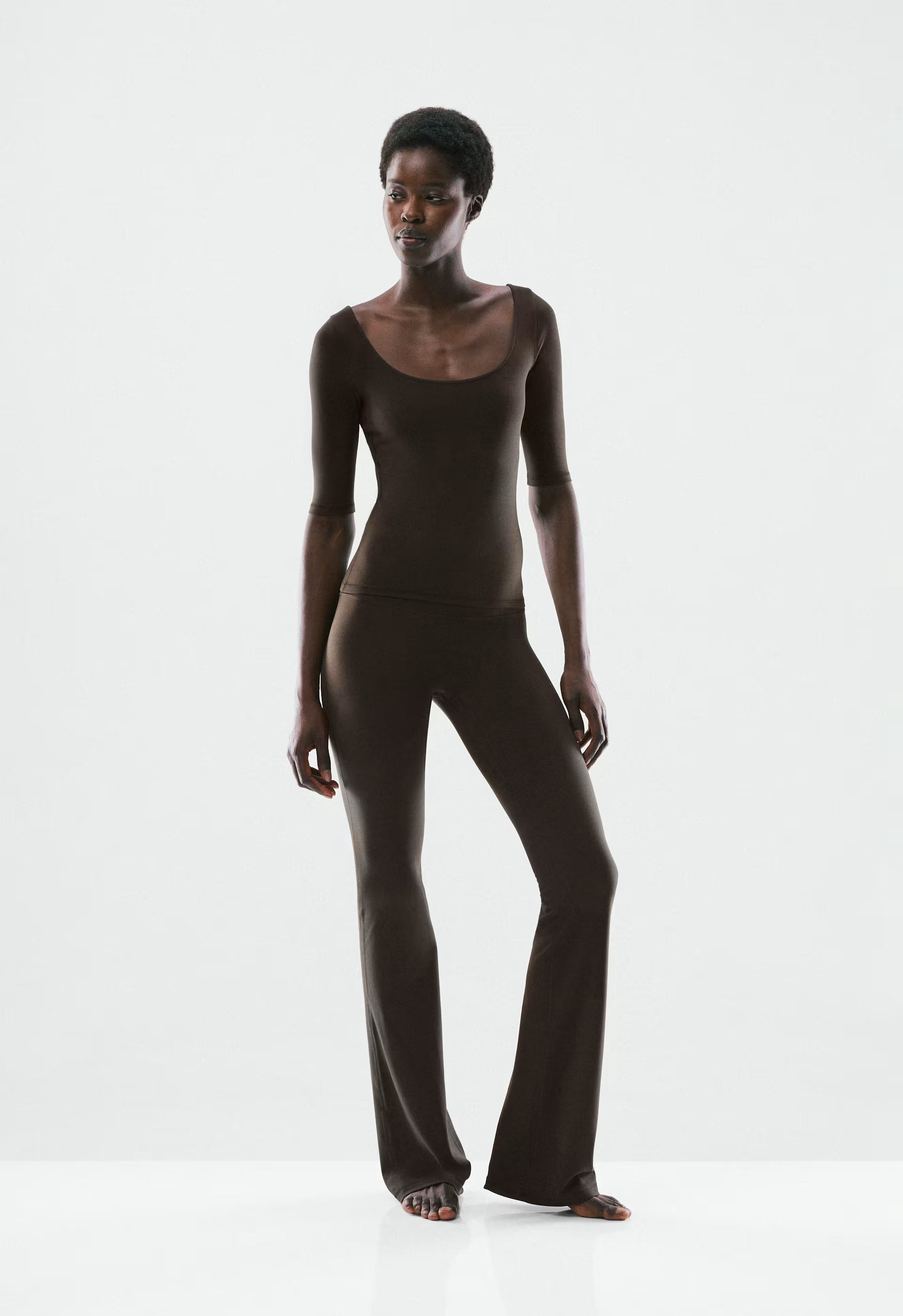 BUTTER Cheeky Infinite Hi Flare 34" Legging - CACAO NIB BROWN