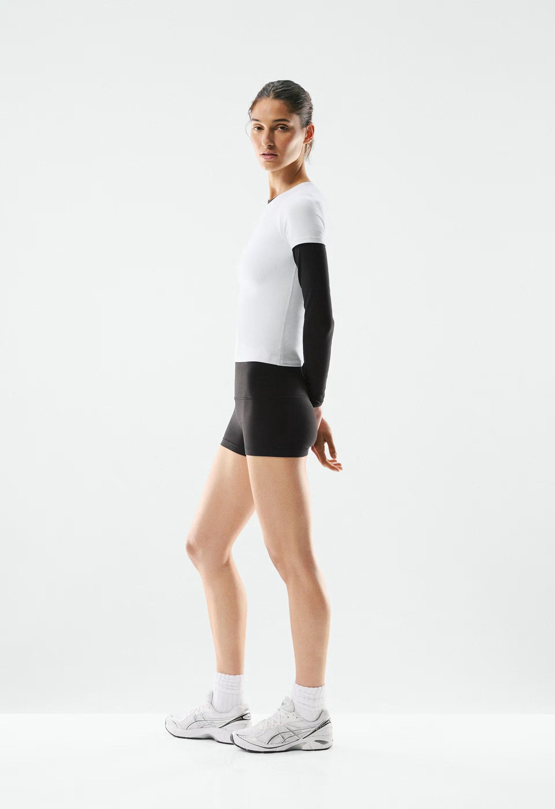 BUTTER Cheeky Hi-Rise 3" Short - BLACK