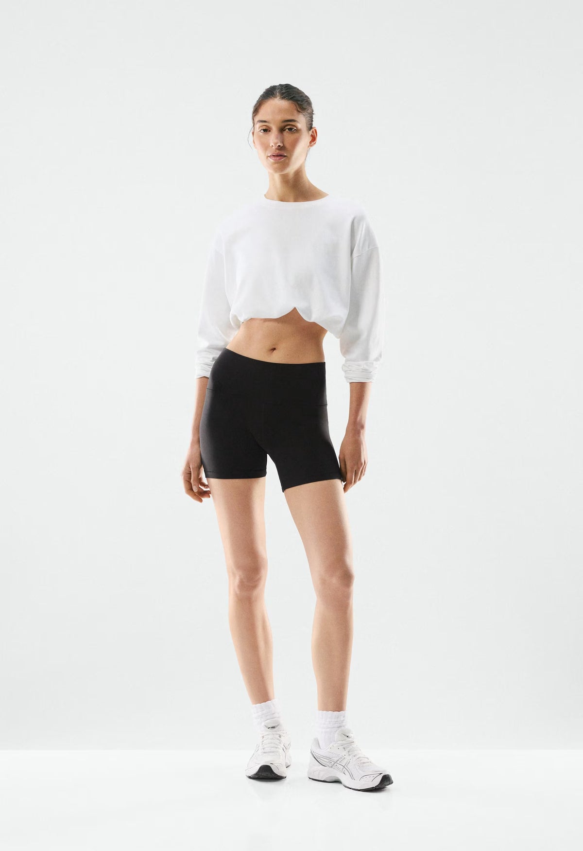 BUTTER Cheeky Hi-Rise 5" Short - BLACK